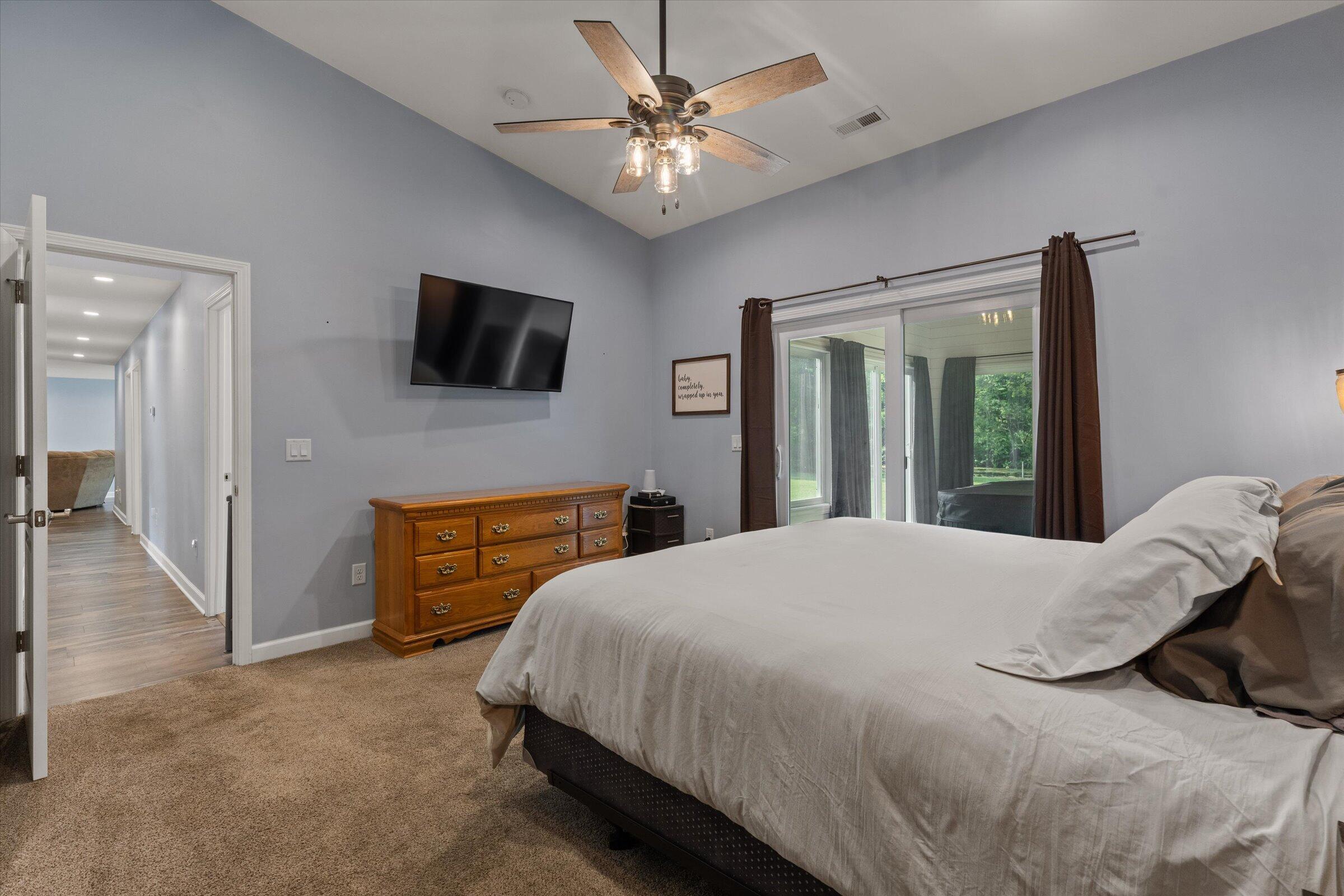 21684 Channel Parkway Edwardsburg MI 49112