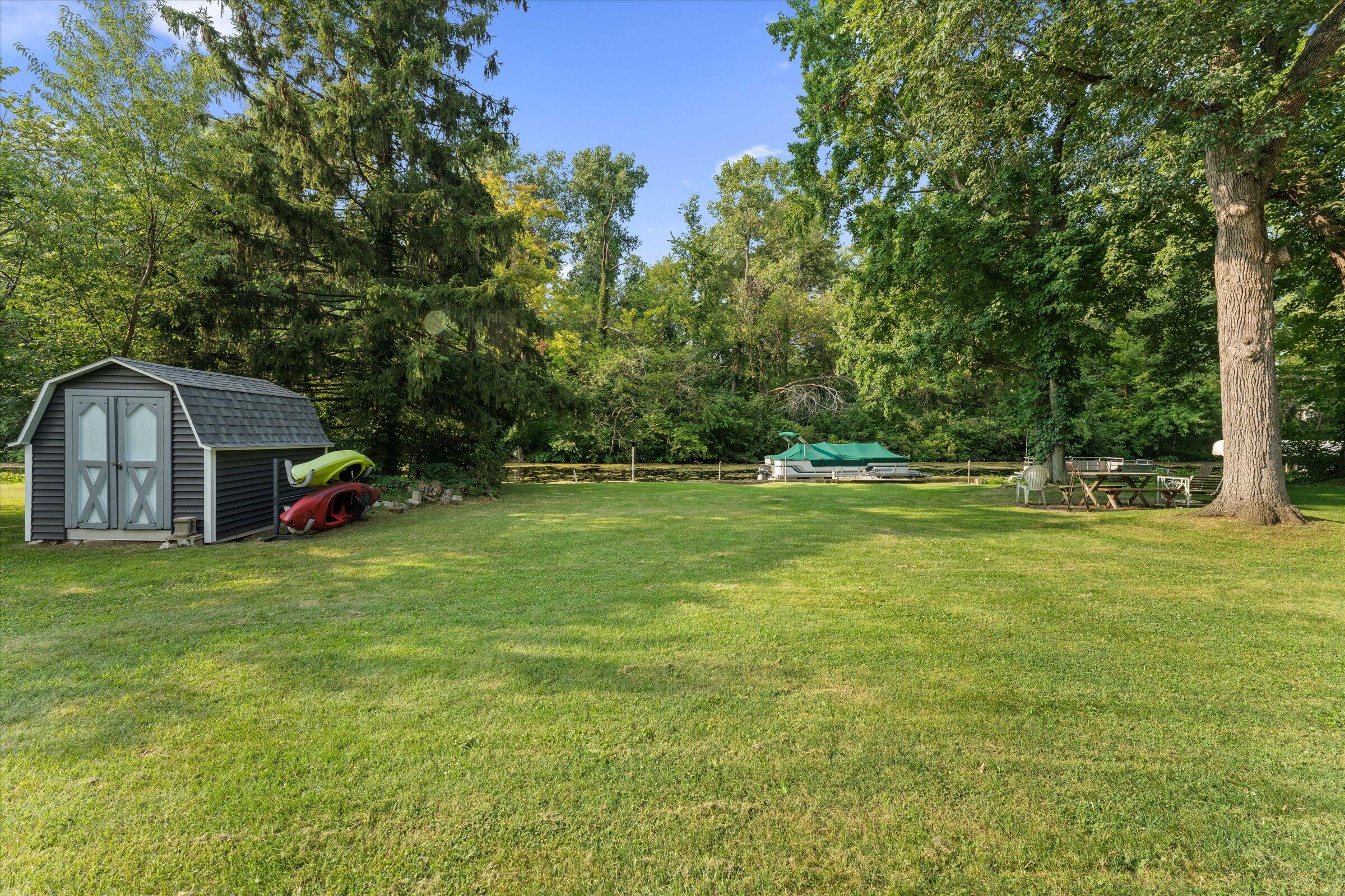 21684 Channel Parkway Edwardsburg MI 49112
