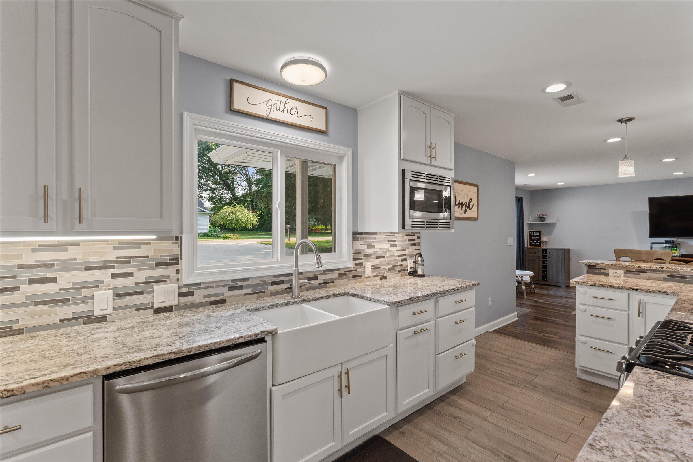 21684 Channel Parkway Edwardsburg MI 49112