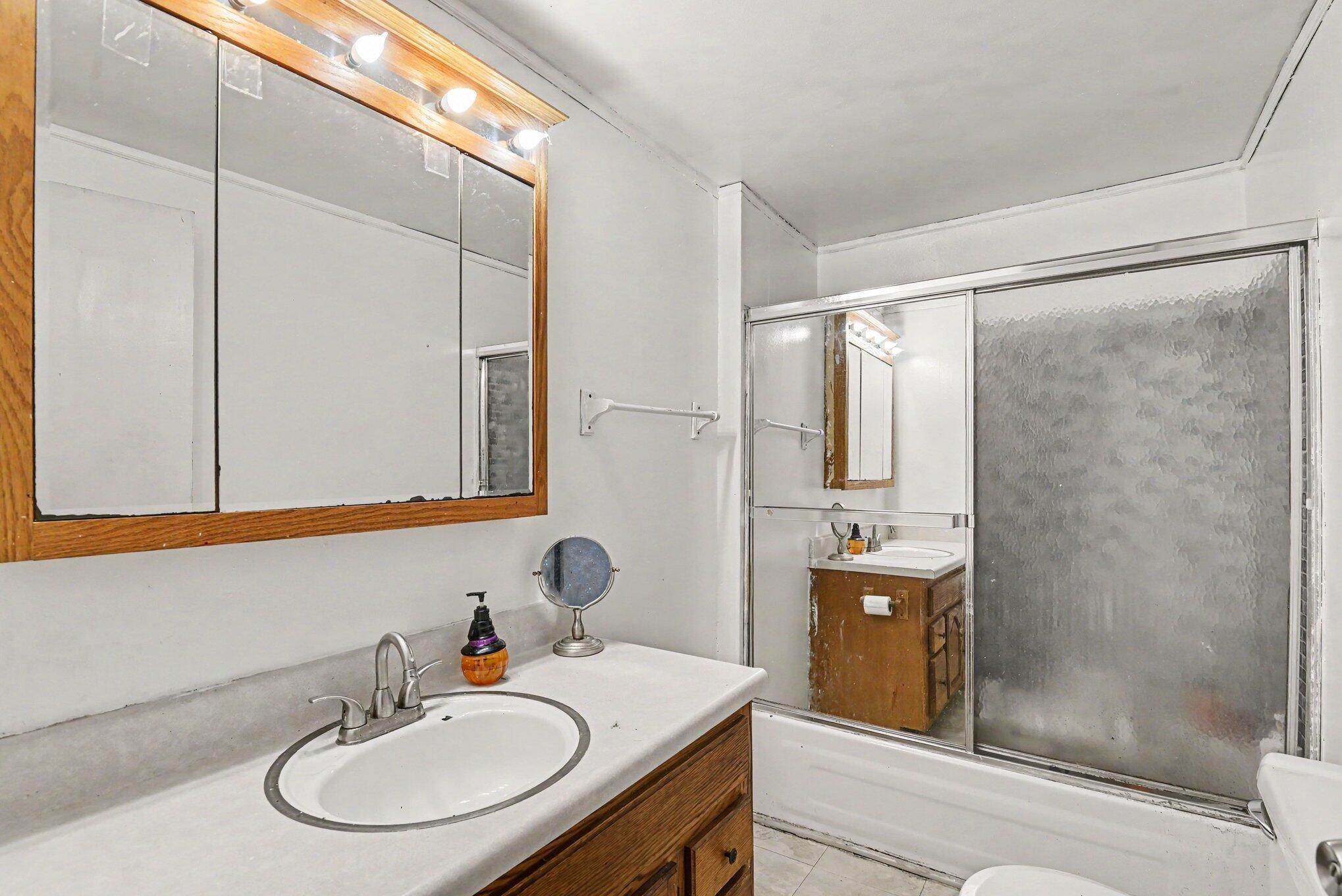 131 Manley Avenue Holland MI 49424