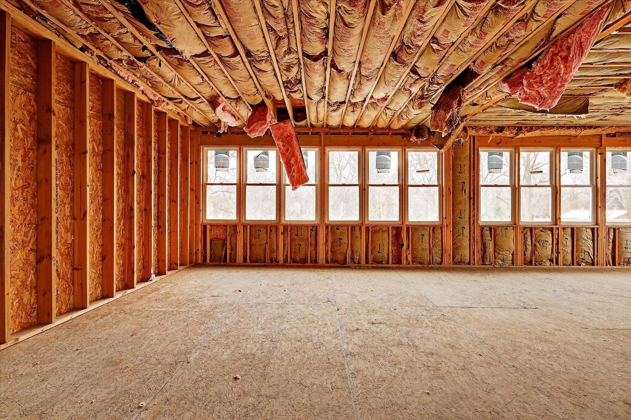 2328 Dean Lake Avenue NE Grand Rapids MI 49505