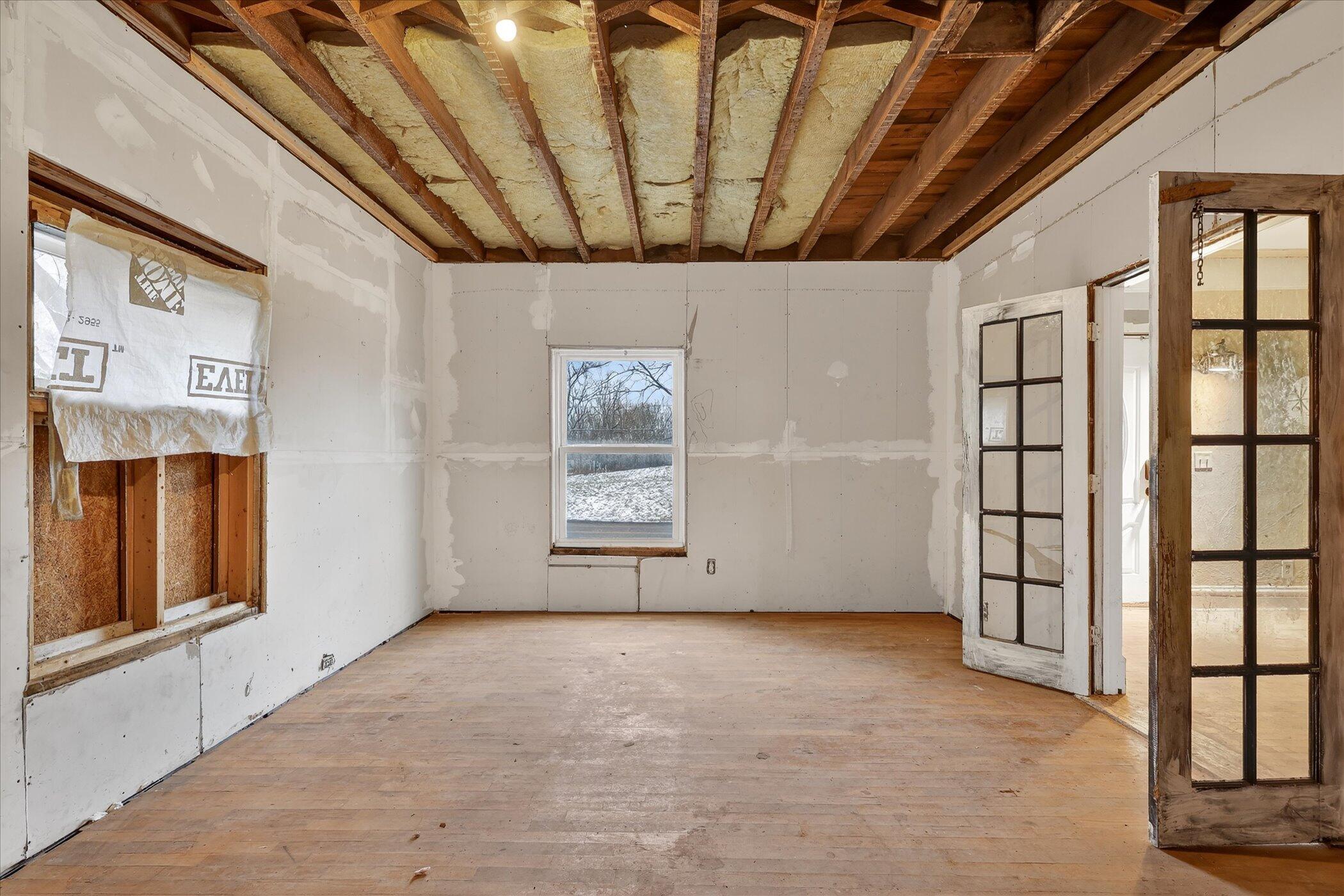 2328 Dean Lake Avenue NE Grand Rapids MI 49505