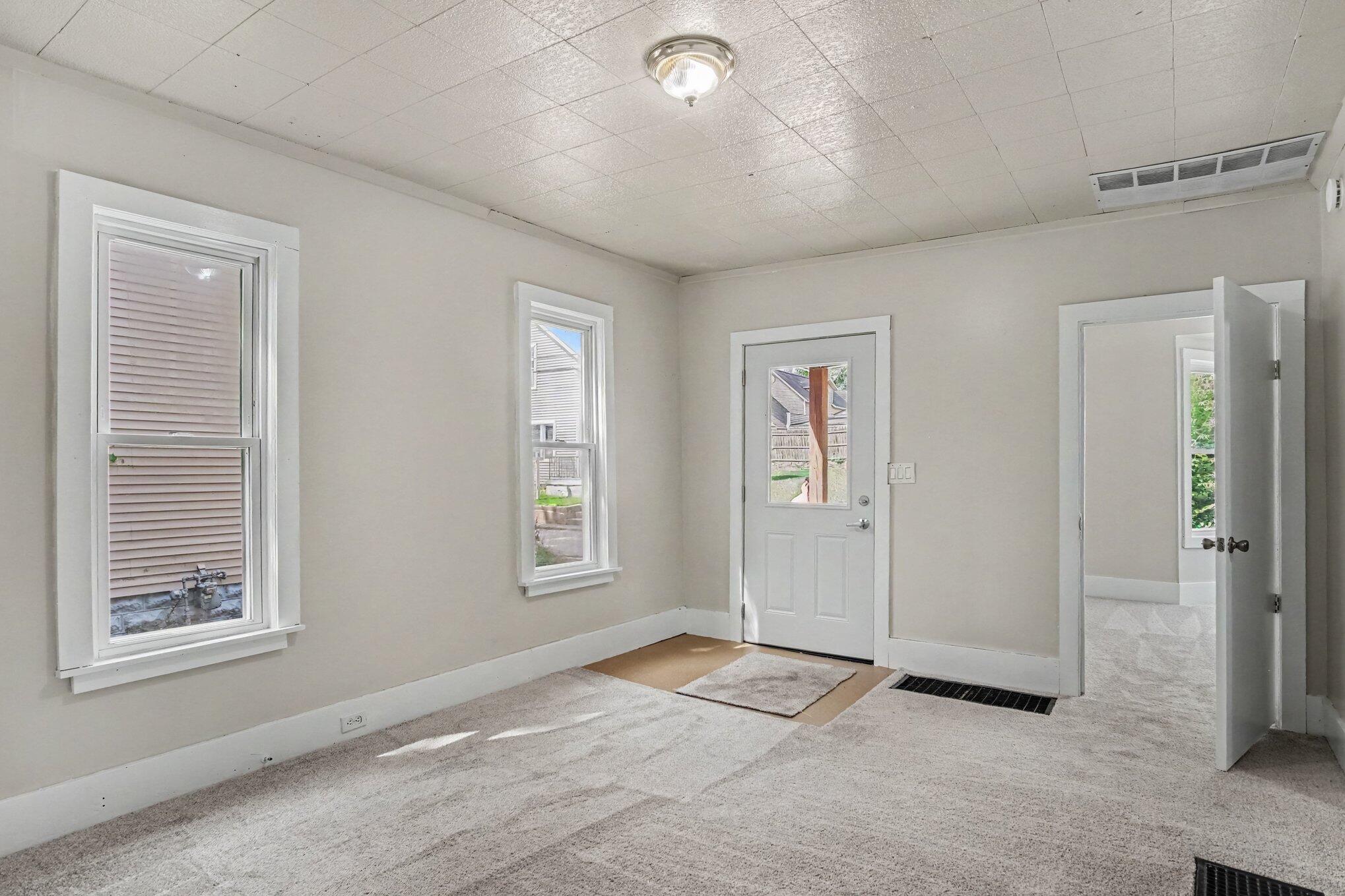 40 Mack Avenue NE Grand Rapids MI 49503