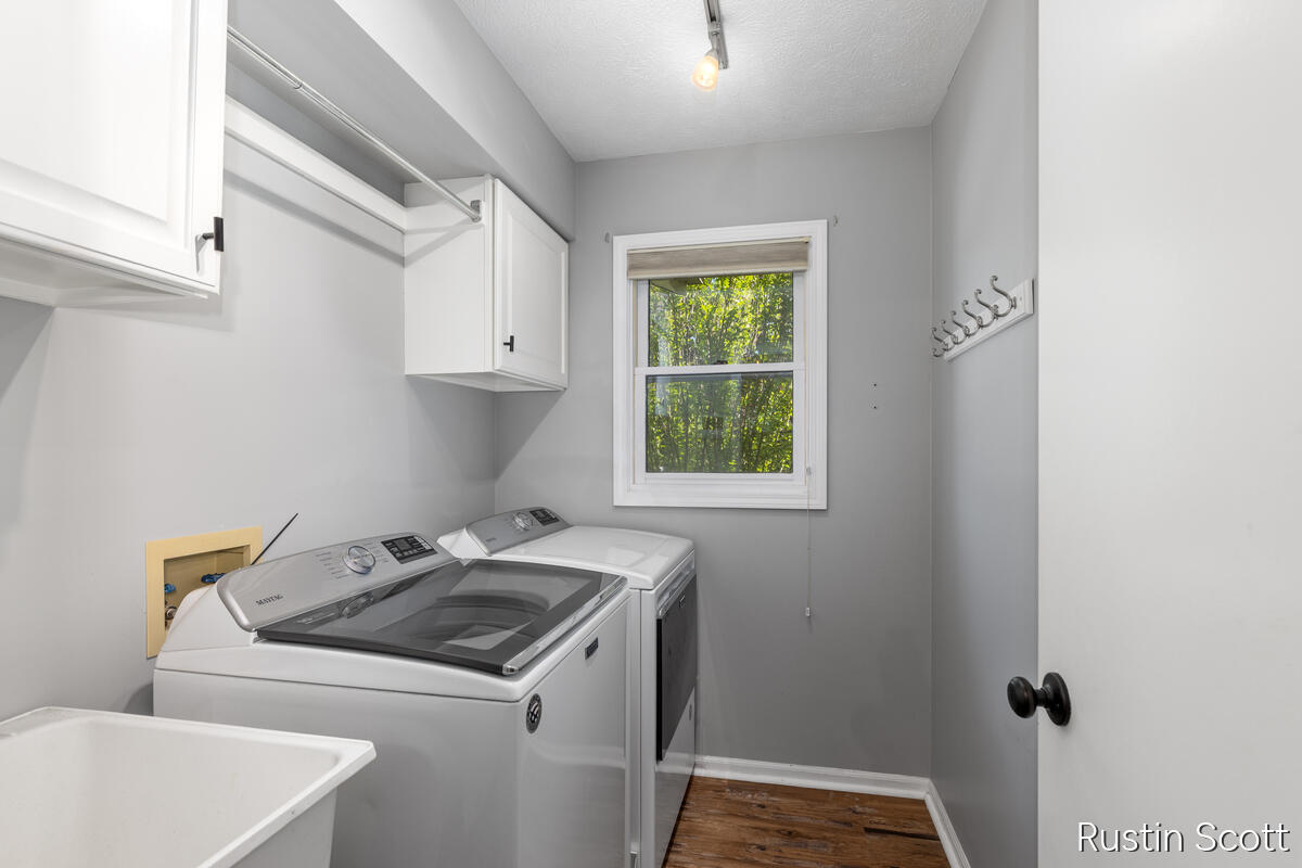 2680 Burgen Court NE Grand Rapids MI 49525