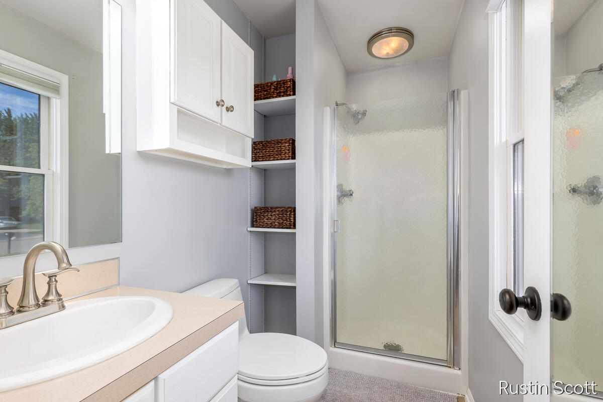 2680 Burgen Court NE Grand Rapids MI 49525