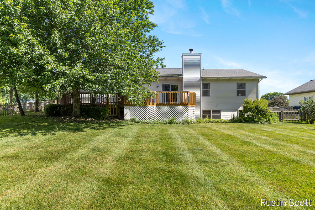 2680 Burgen Court NE Grand Rapids MI 49525