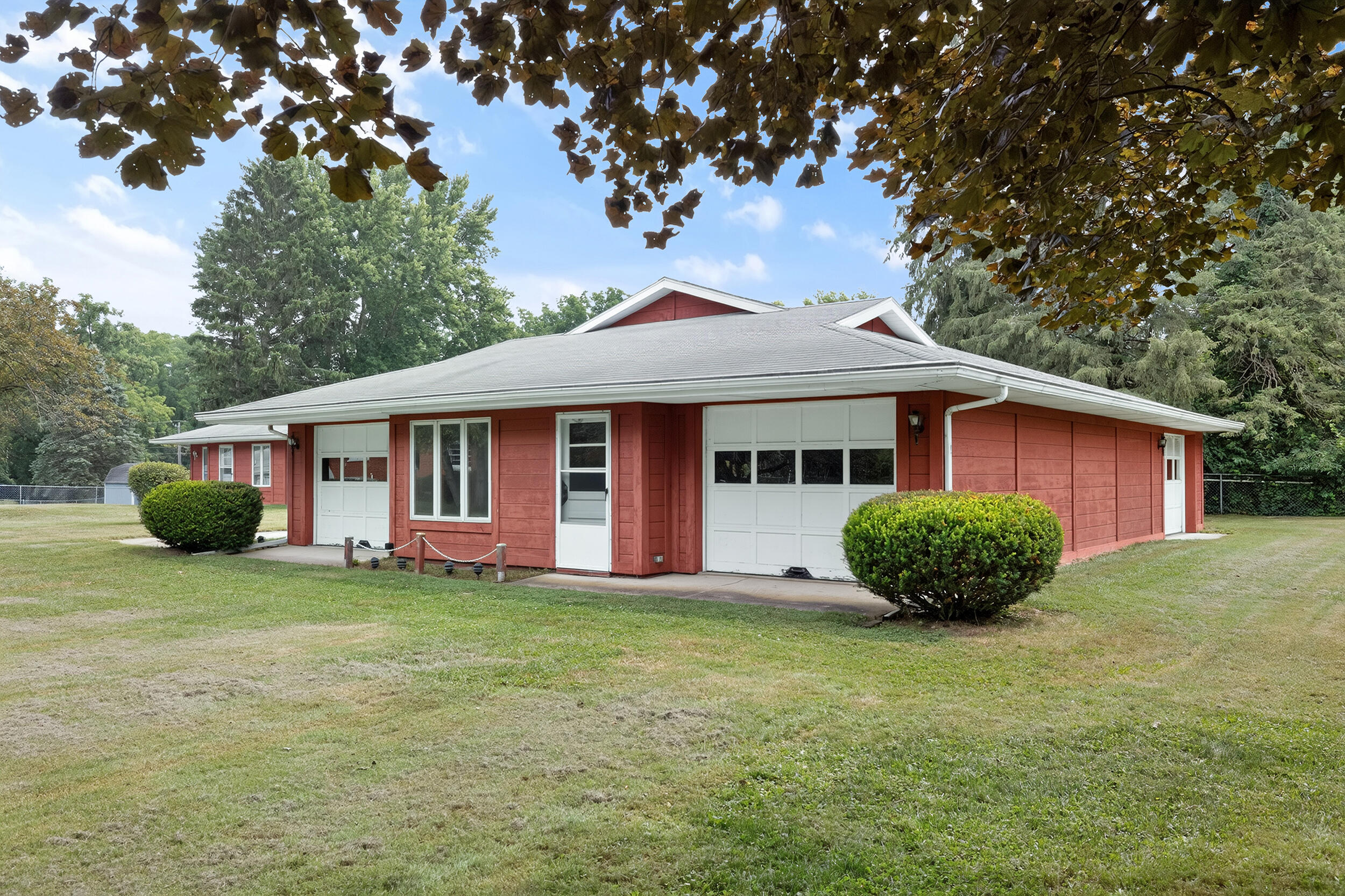 128 Schirmer Parkway Buchanan MI 49107