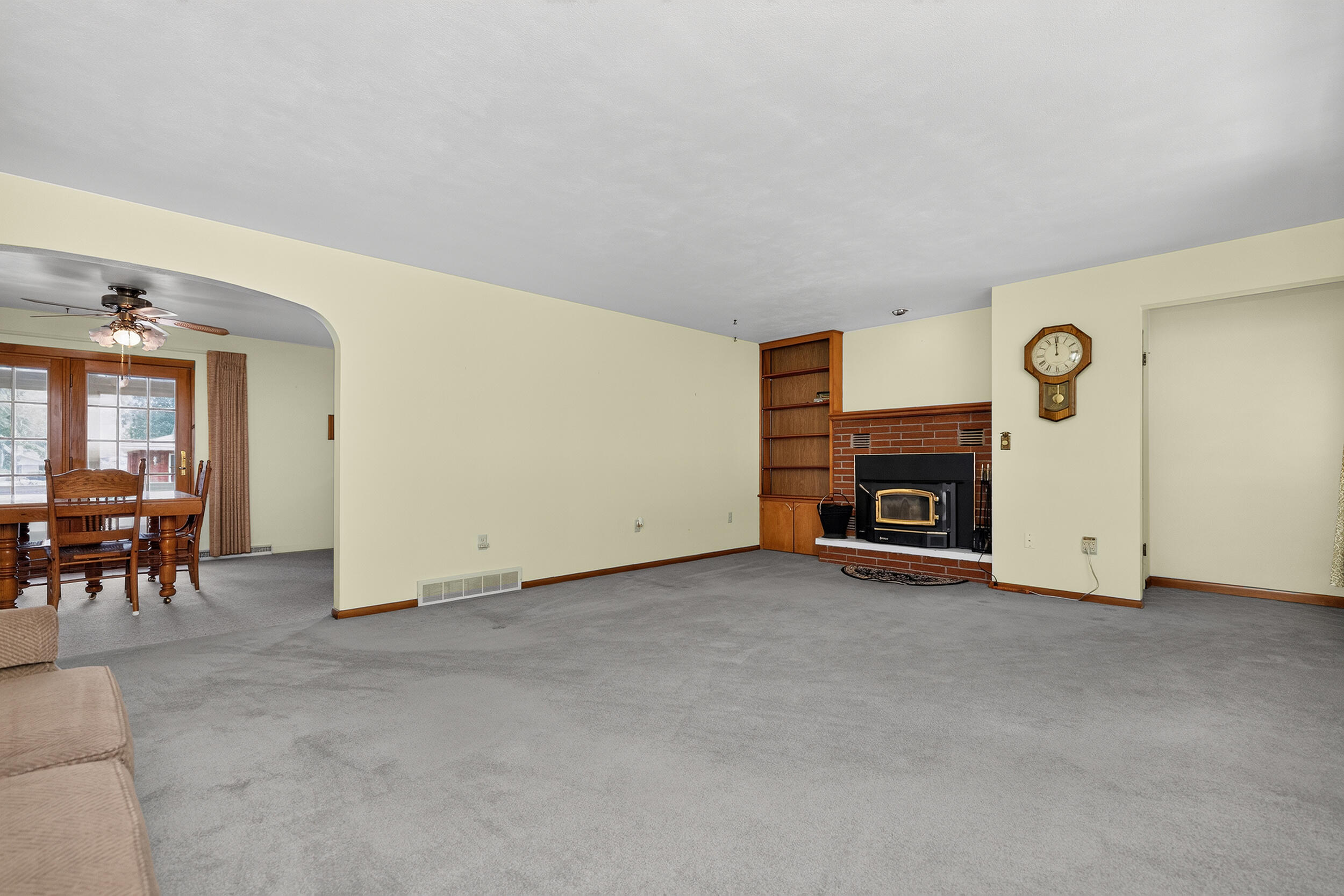 128 Schirmer Parkway Buchanan MI 49107