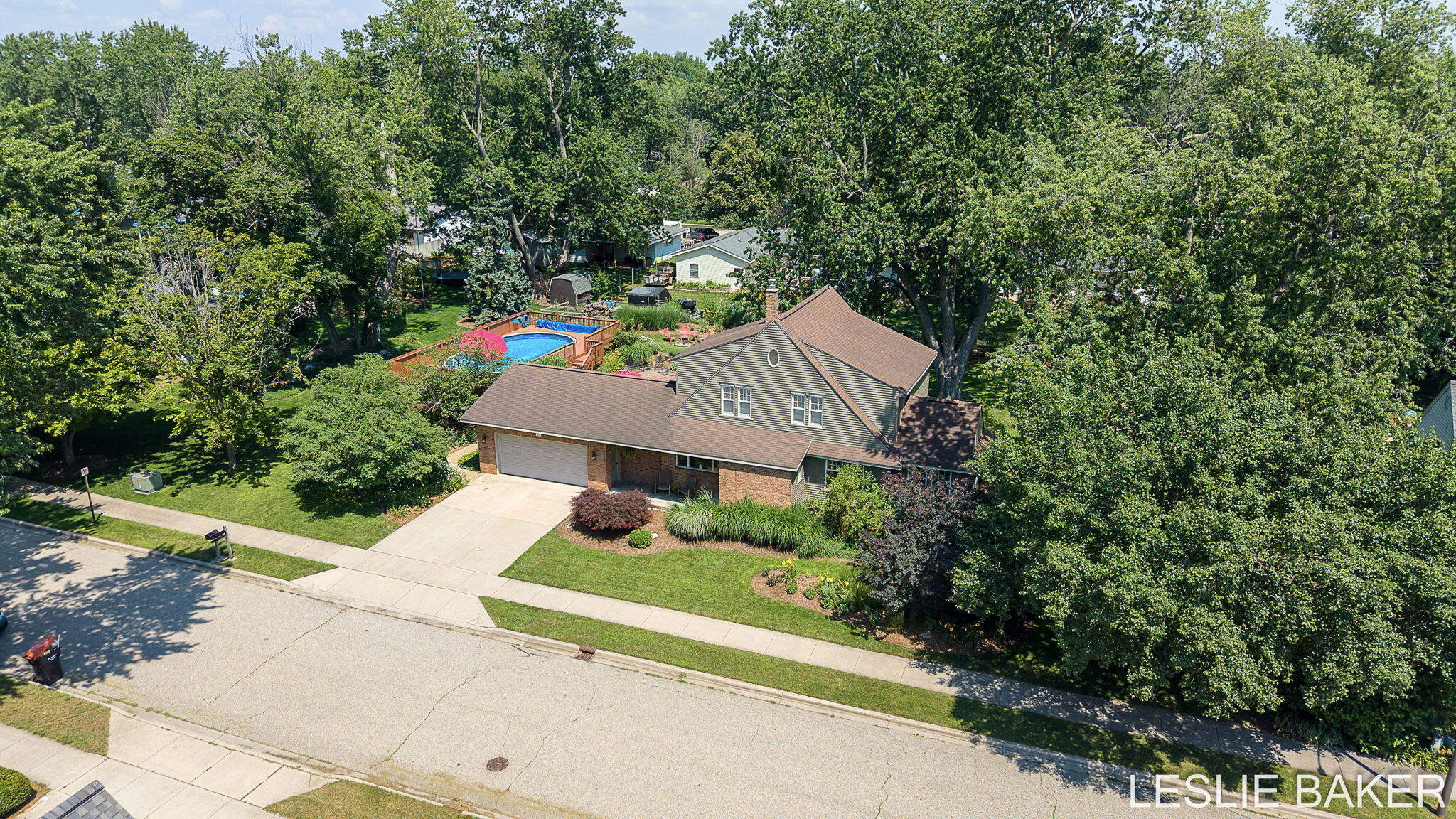 337 N Colonial Zeeland MI 49464