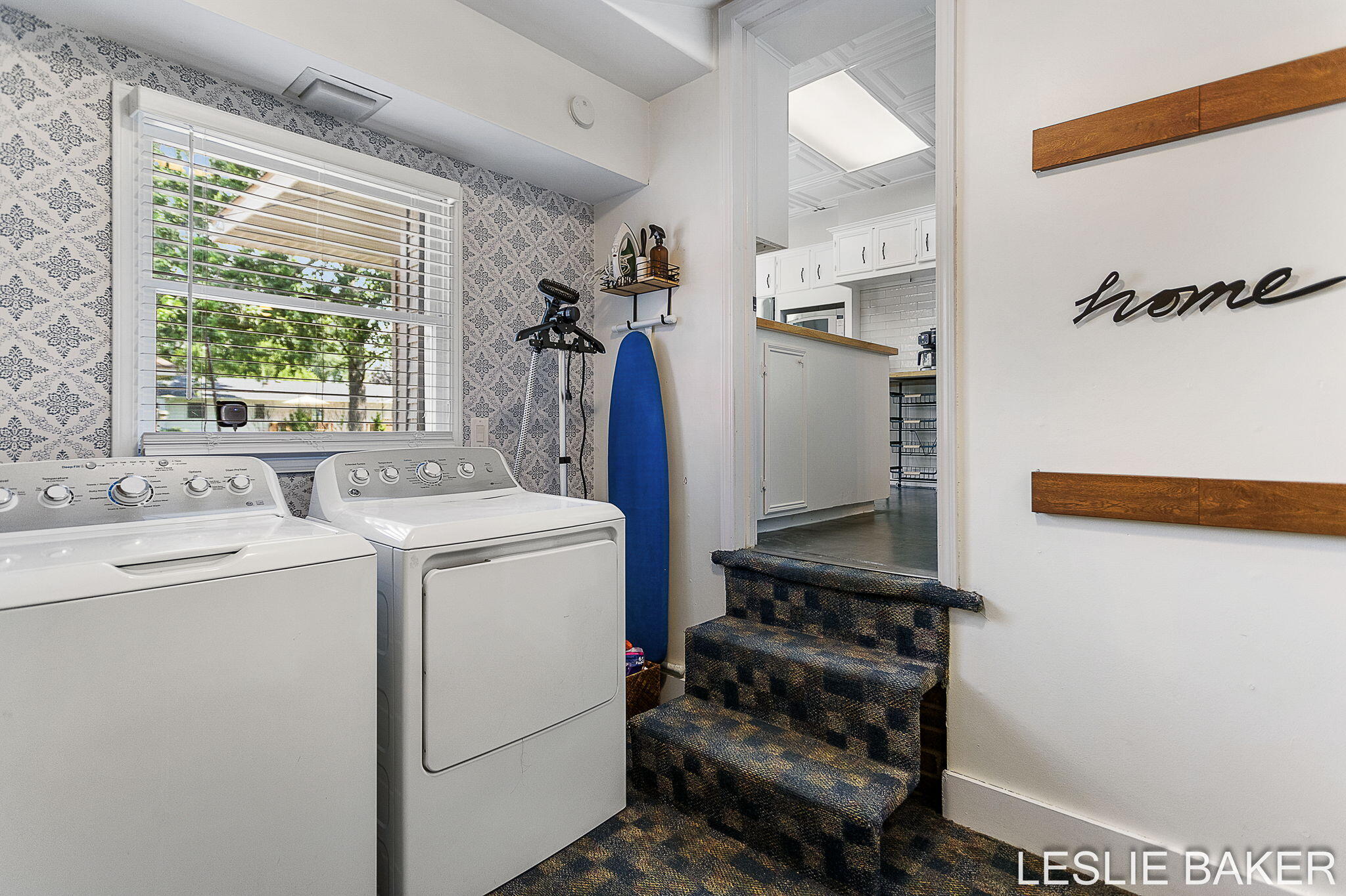 337 N Colonial Zeeland MI 49464