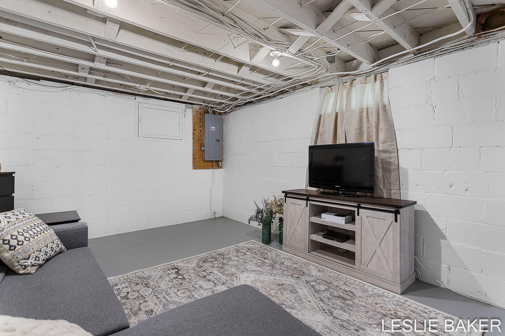337 N Colonial Zeeland MI 49464