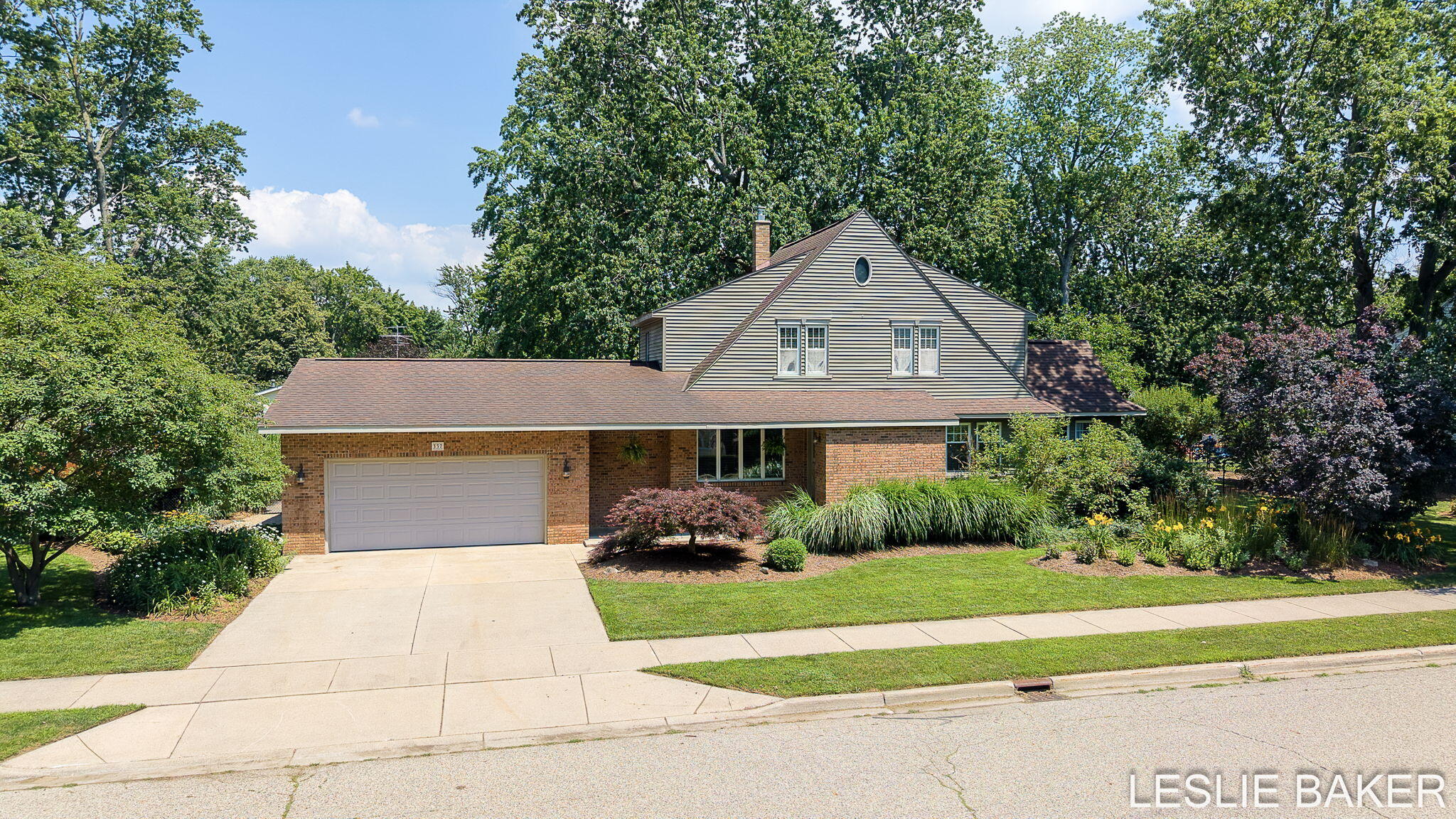 337 N Colonial Zeeland MI 49464