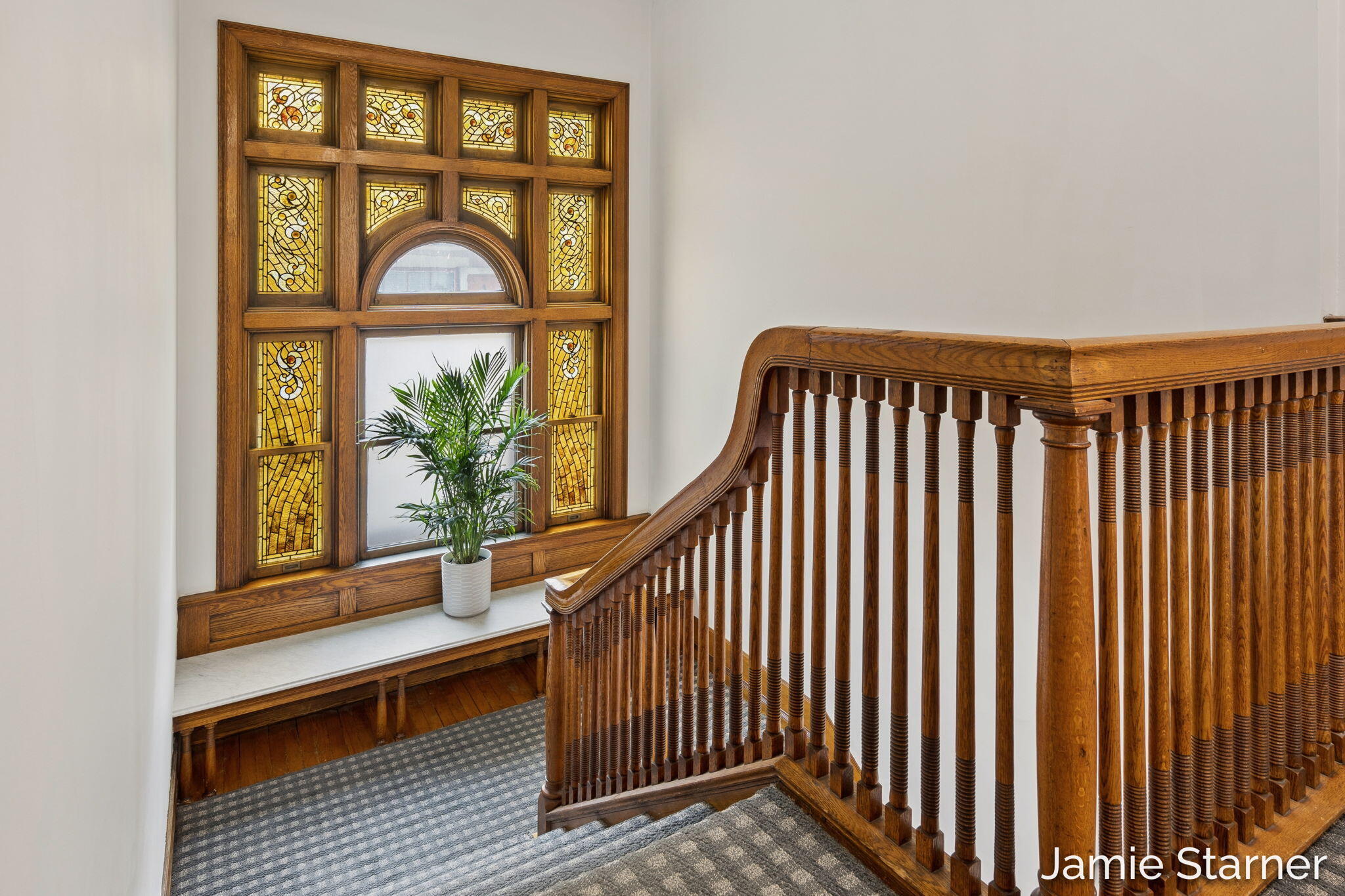 60 College Avenue NE Grand Rapids MI 49503