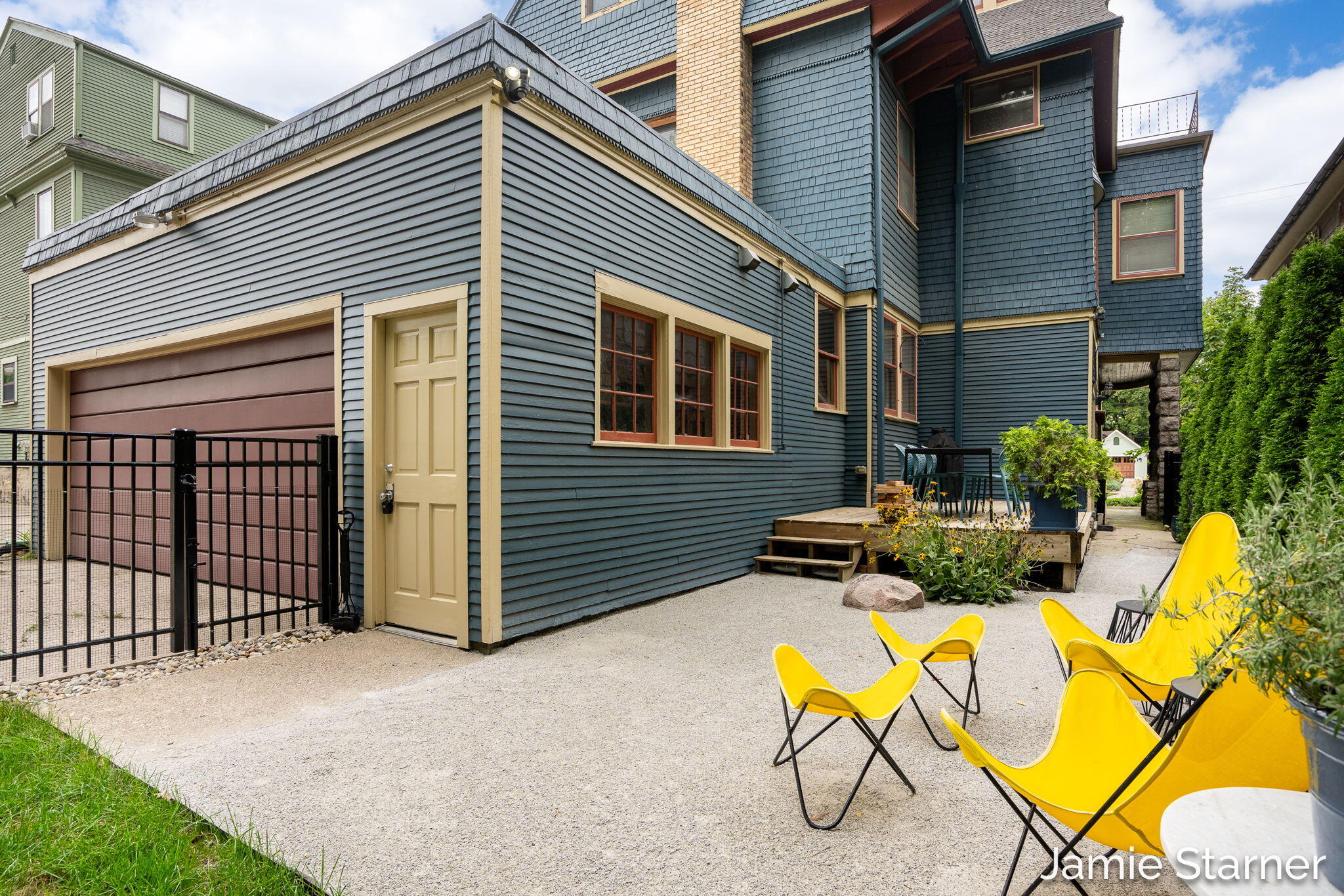 60 College Avenue NE Grand Rapids MI 49503