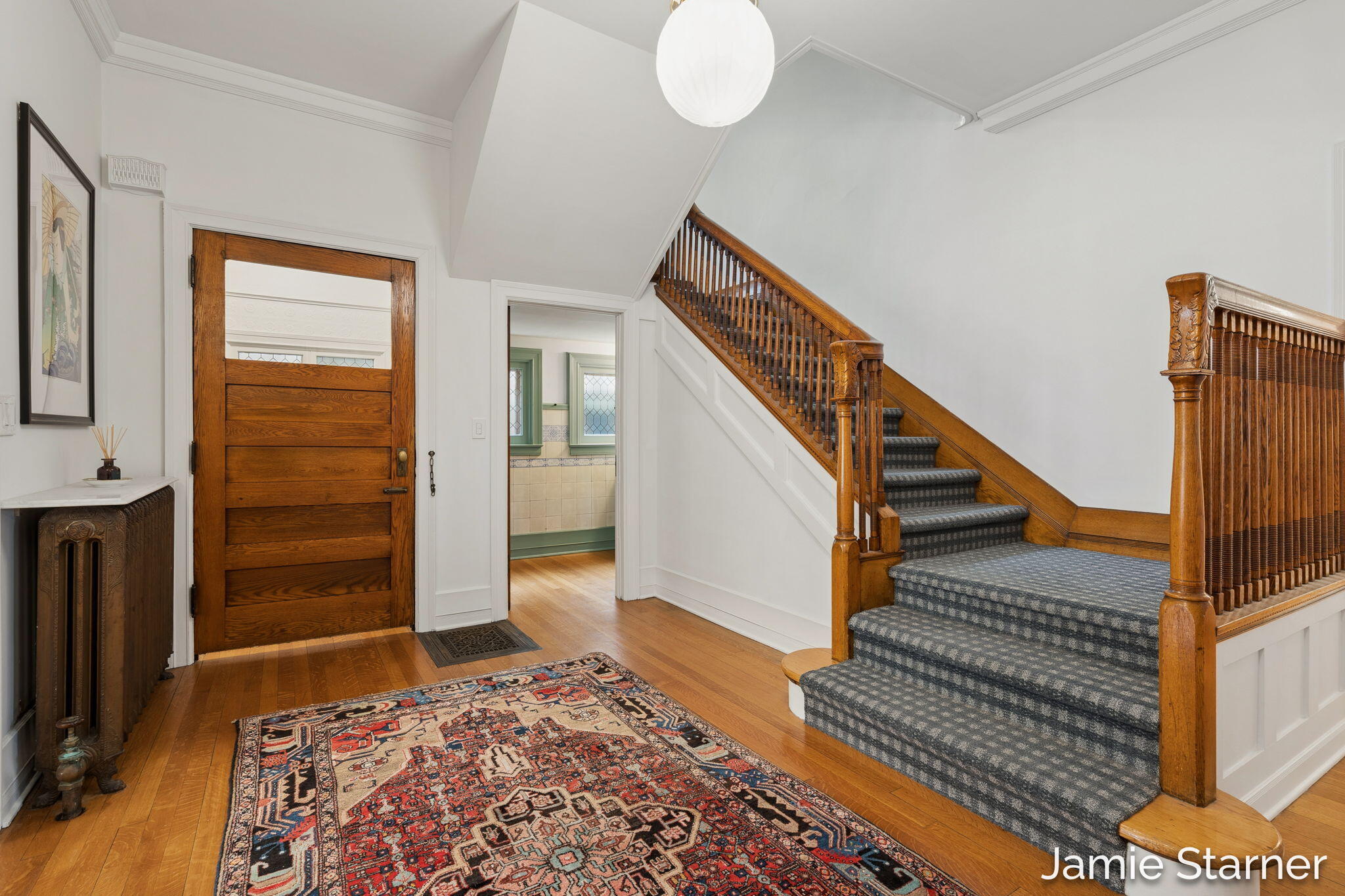 60 College Avenue NE Grand Rapids MI 49503