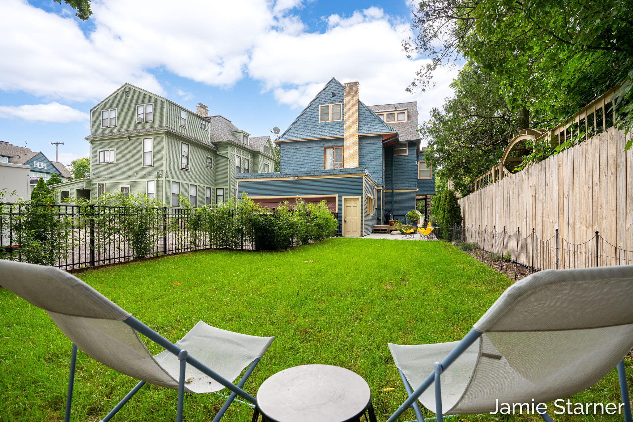 60 College Avenue NE Grand Rapids MI 49503