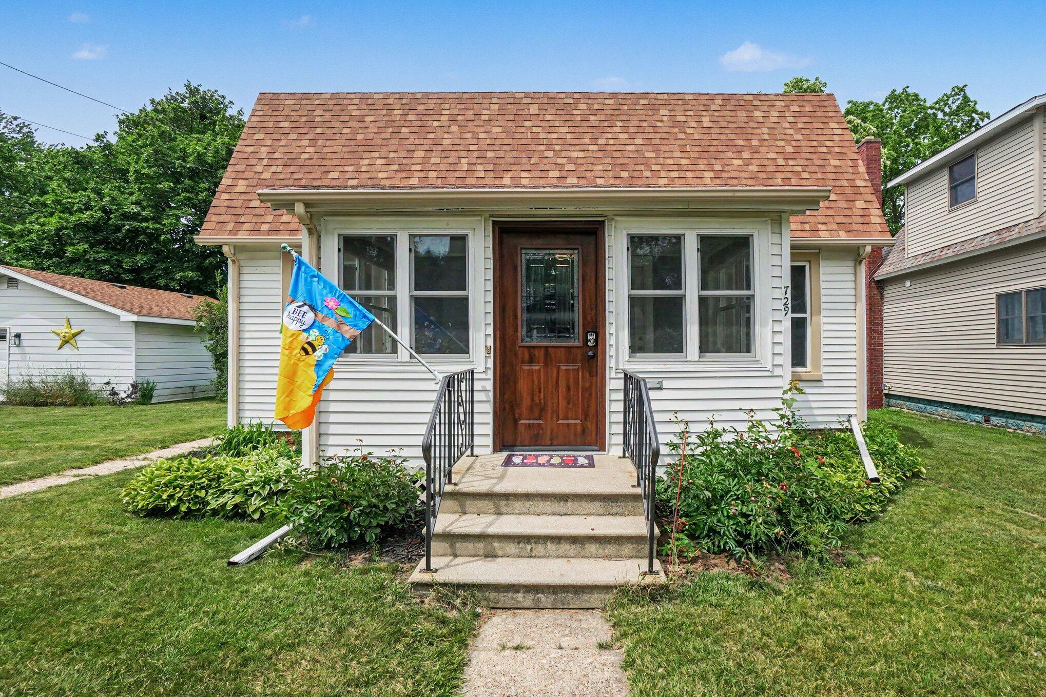 729 South Haven Place South Haven MI 49090