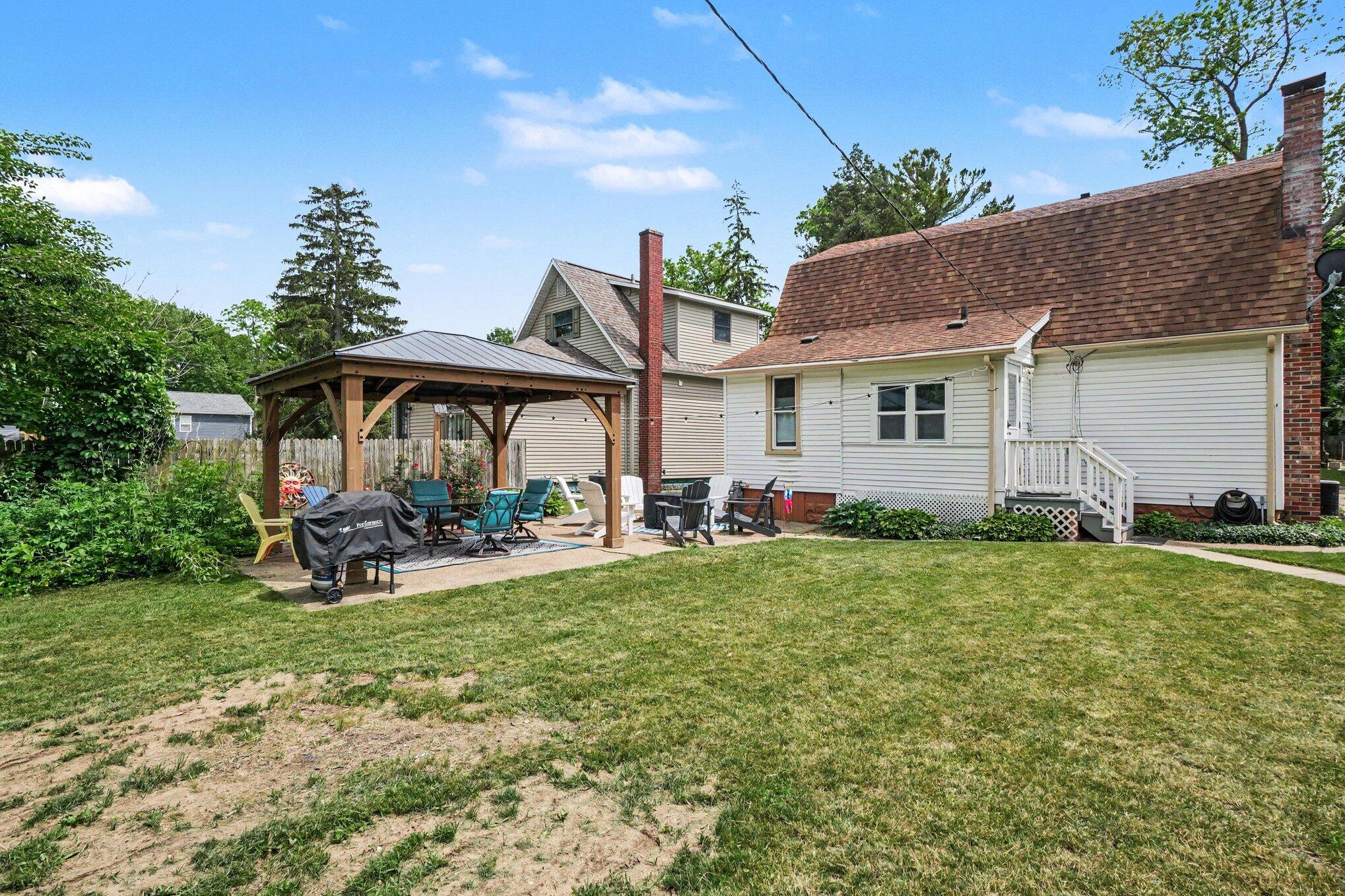 729 South Haven Place South Haven MI 49090