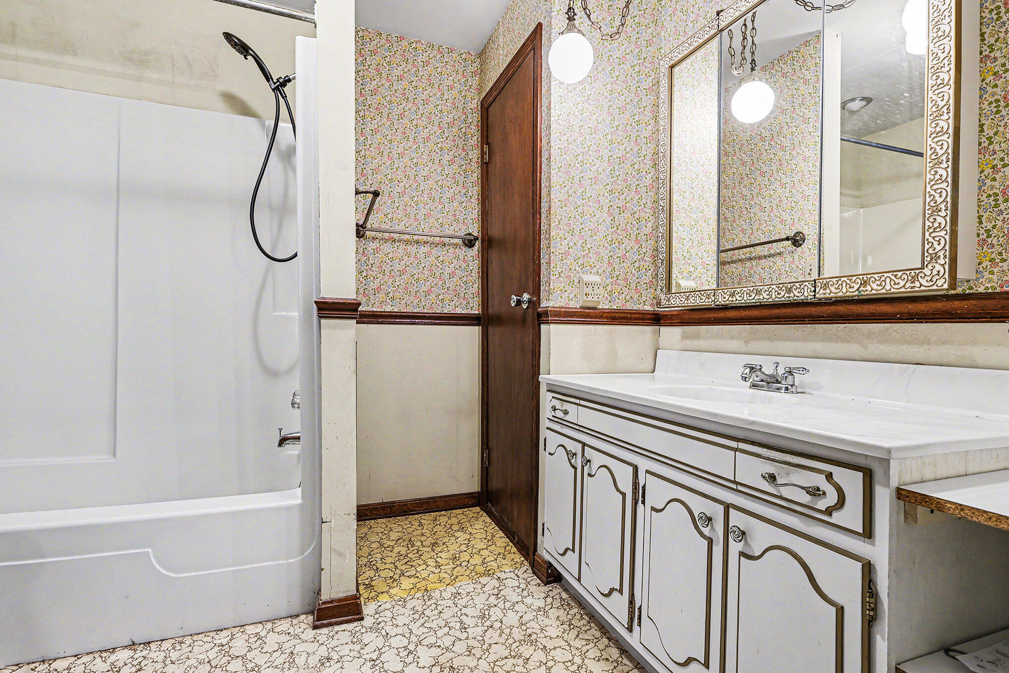2854 Oak Street Stevensville MI 49127