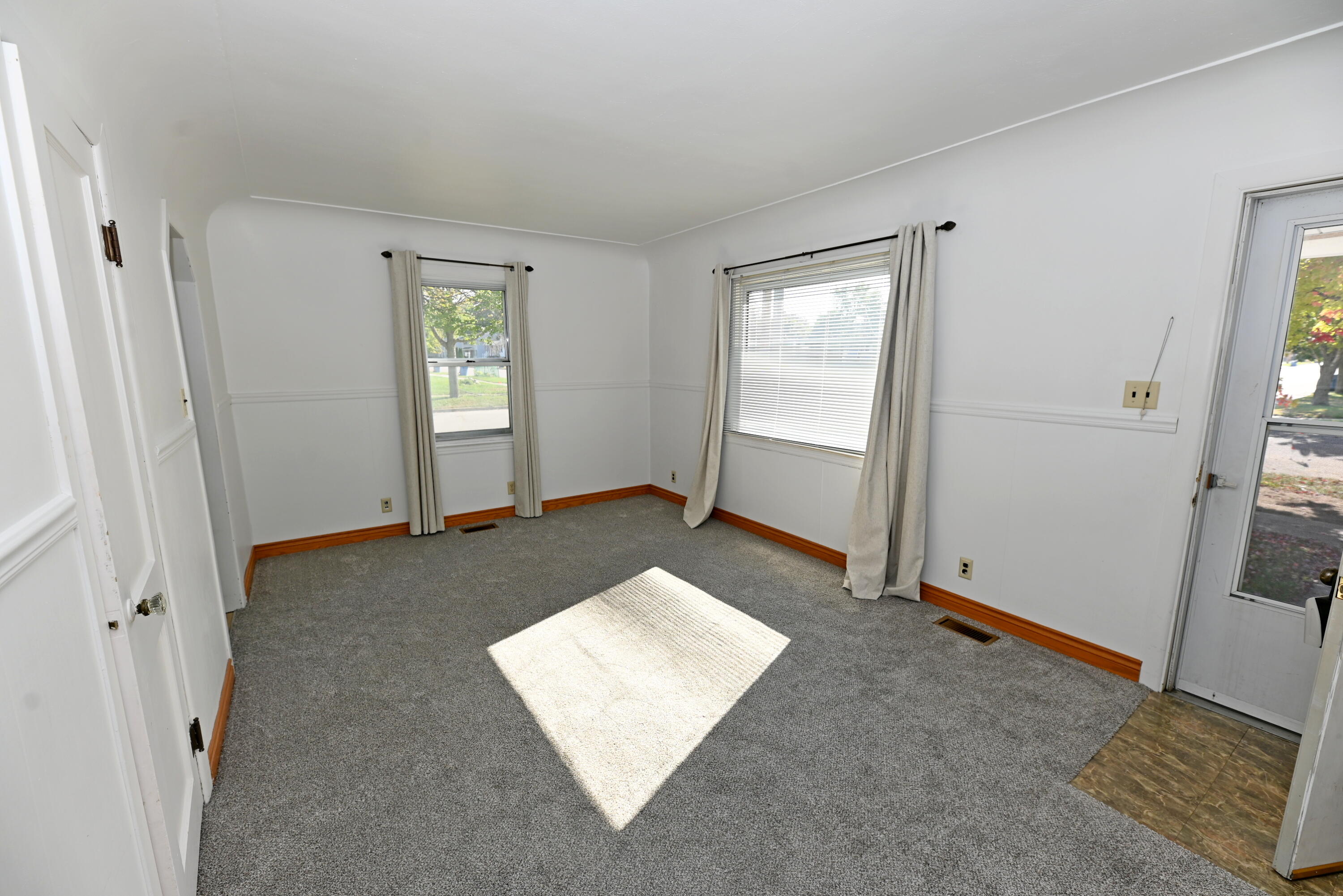 1549 Pennoyer Avenue Grand Haven MI 49417