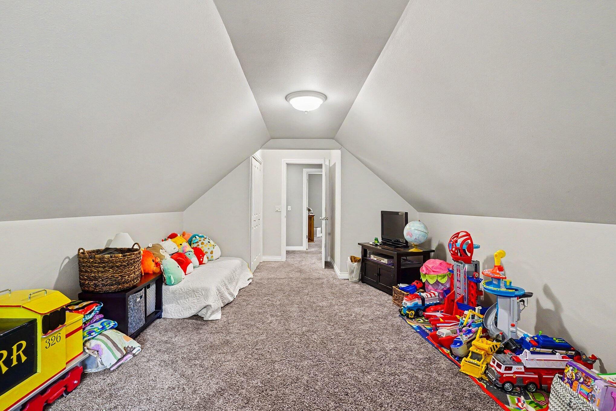 6400 Boulder Drive Norton Shores MI 49444