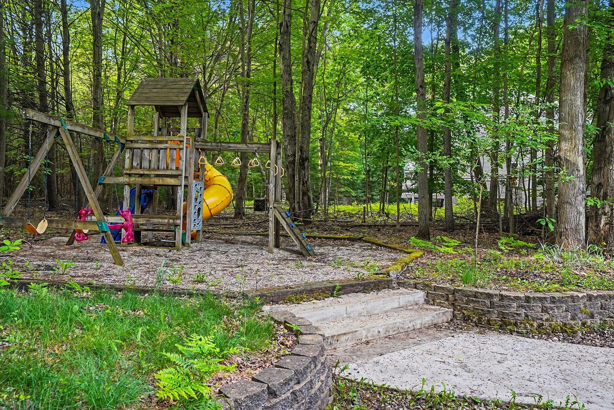 6400 Boulder Drive Norton Shores MI 49444
