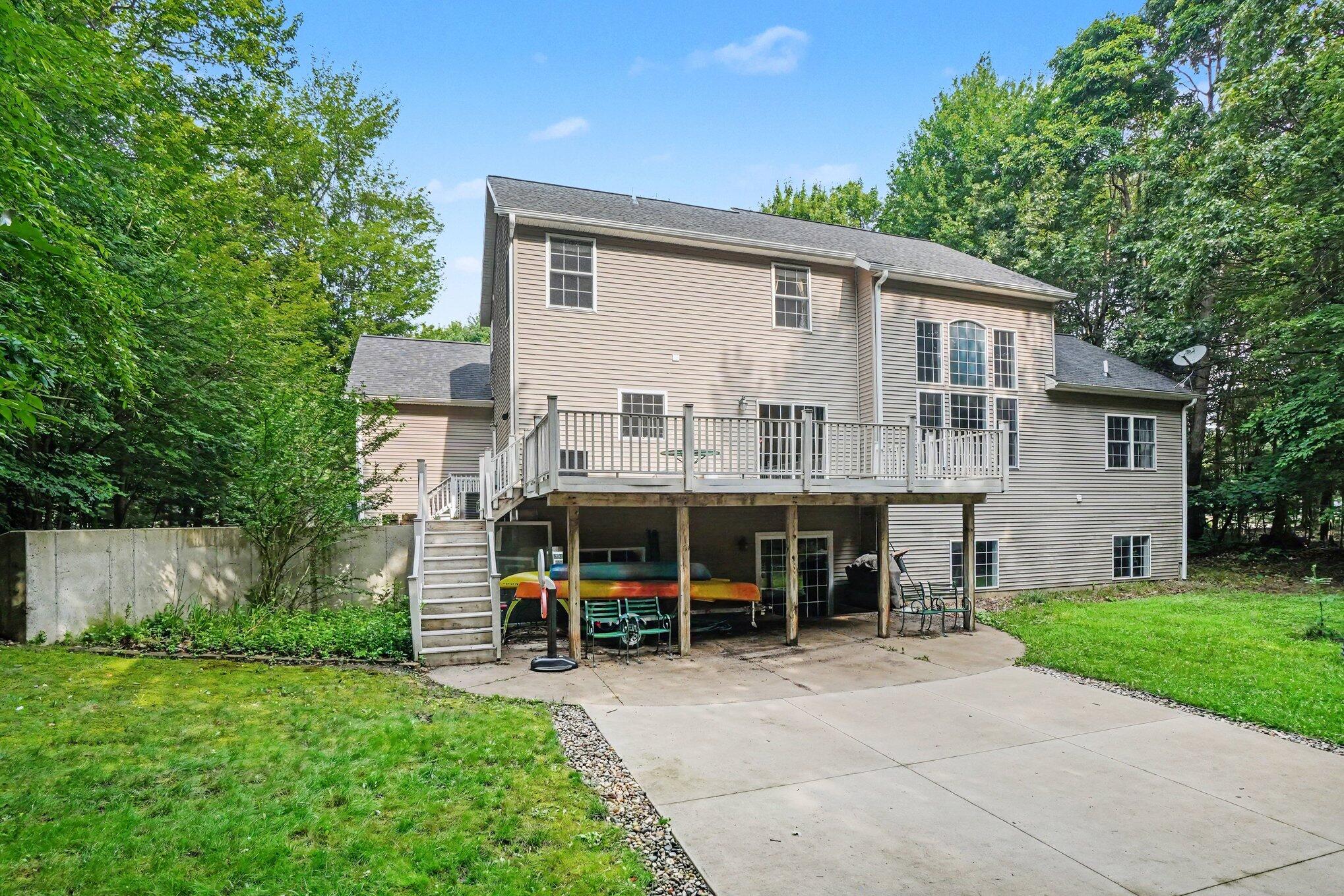 6400 Boulder Drive Norton Shores MI 49444