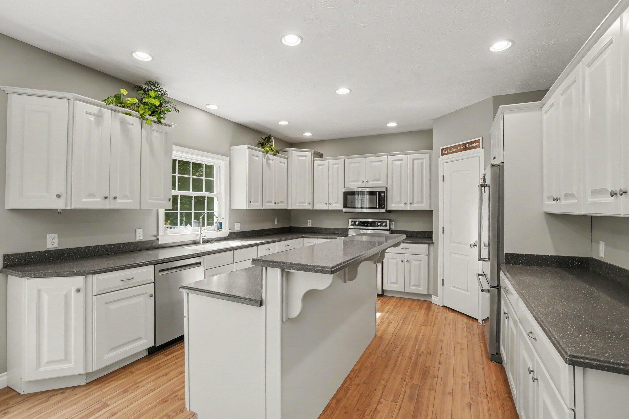 6400 Boulder Drive Norton Shores MI 49444