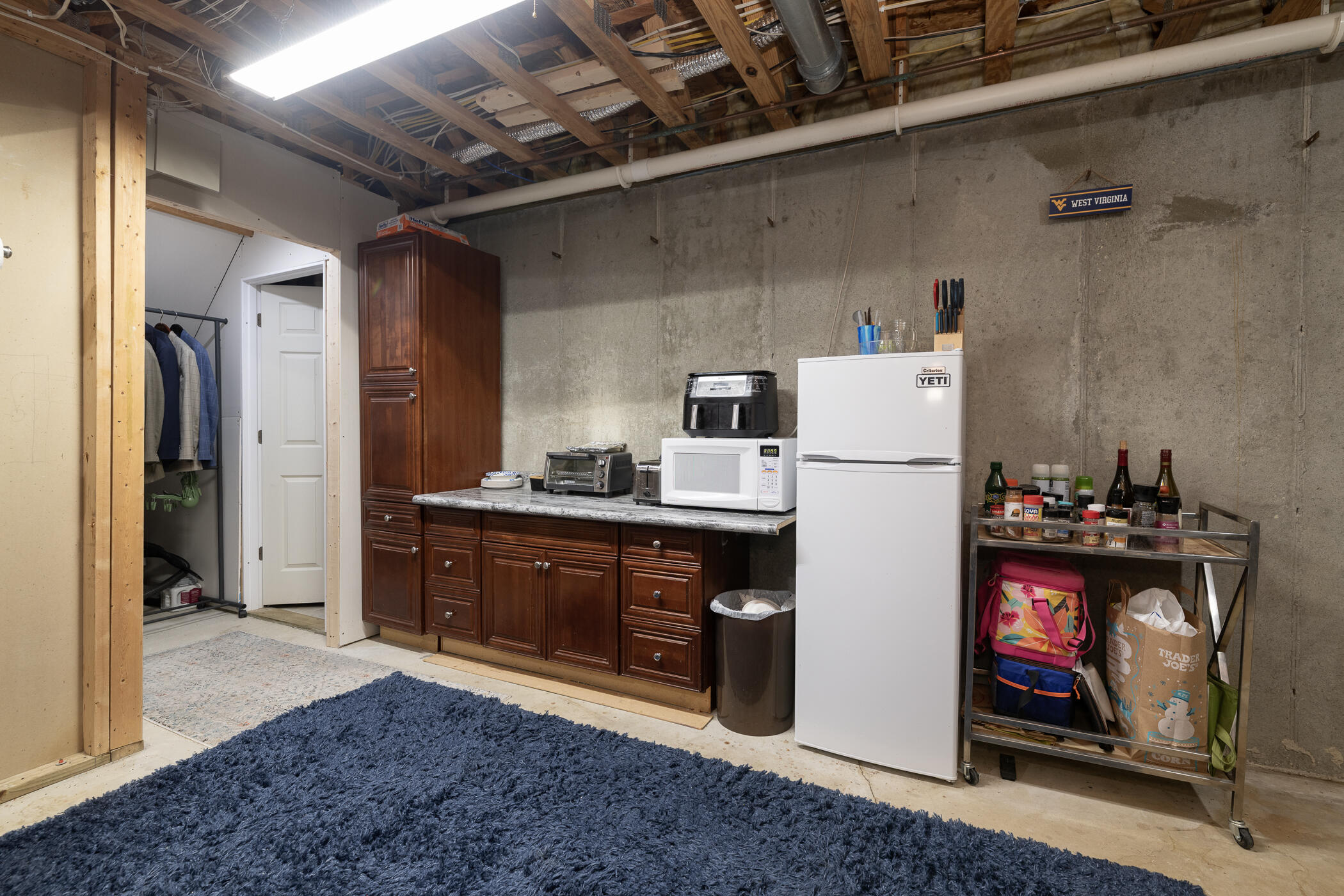37 Summerset Drive Kalamazoo MI 49009