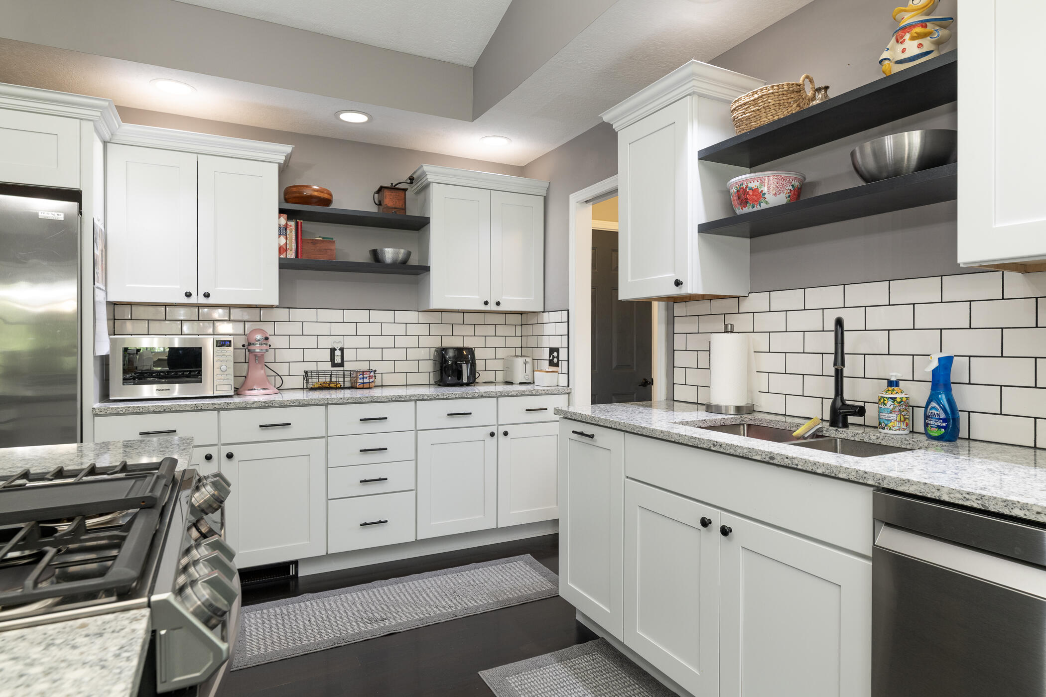 37 Summerset Drive Kalamazoo MI 49009