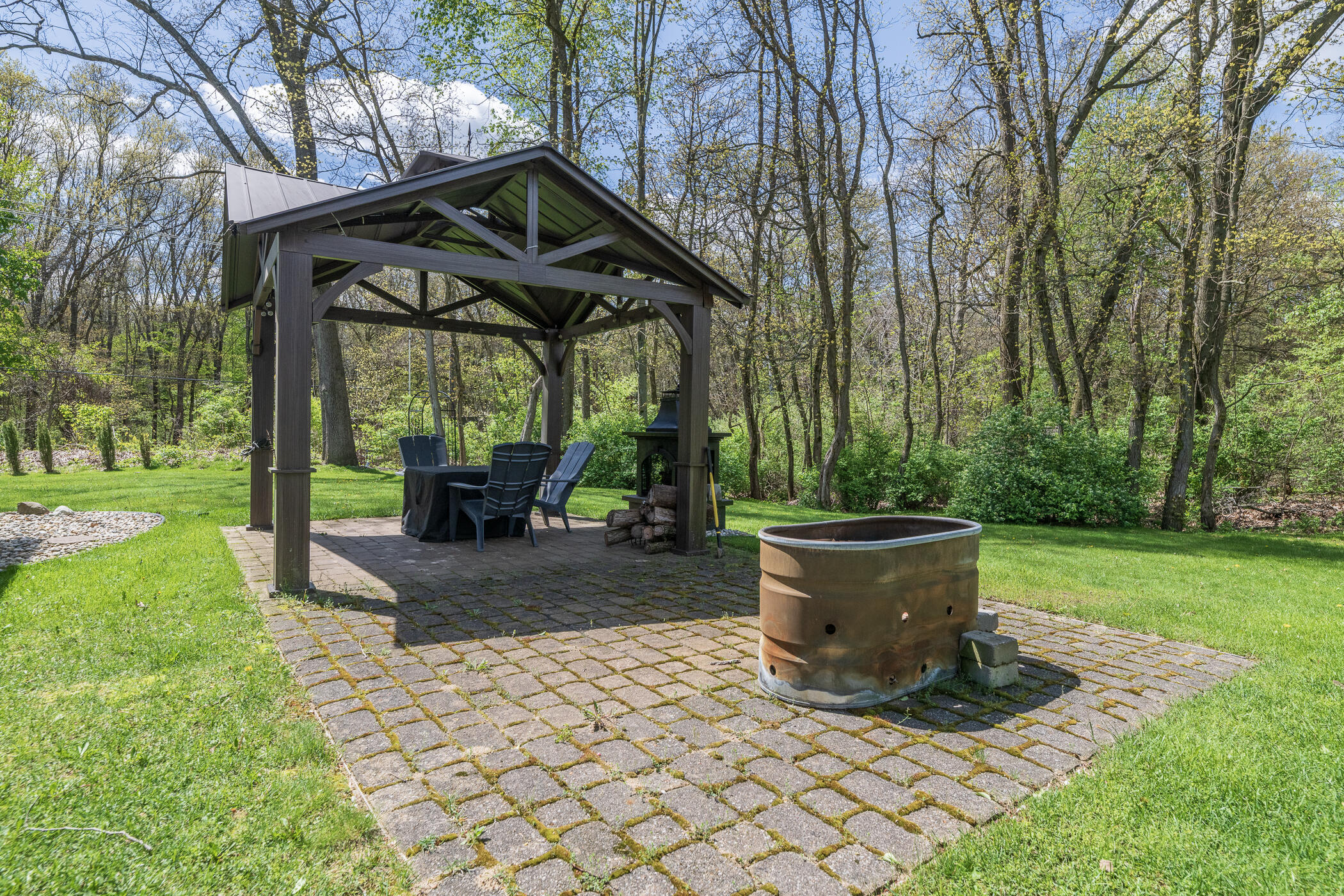 37 Summerset Drive Kalamazoo MI 49009