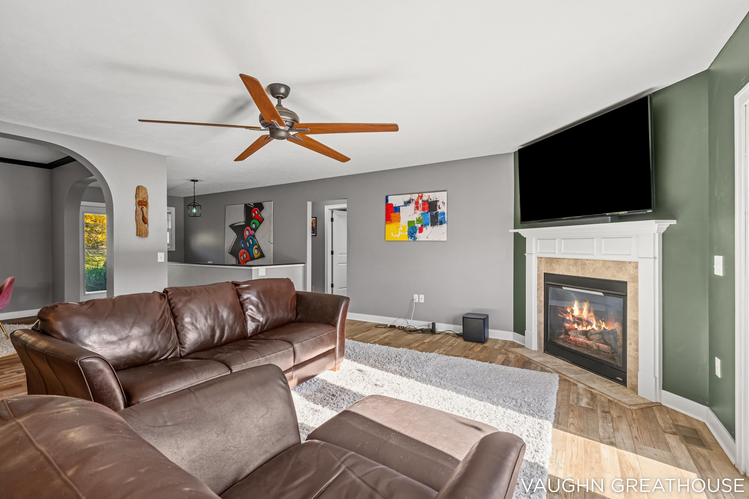 3383 Charlevoix Drive SE Grand Rapids MI 49546