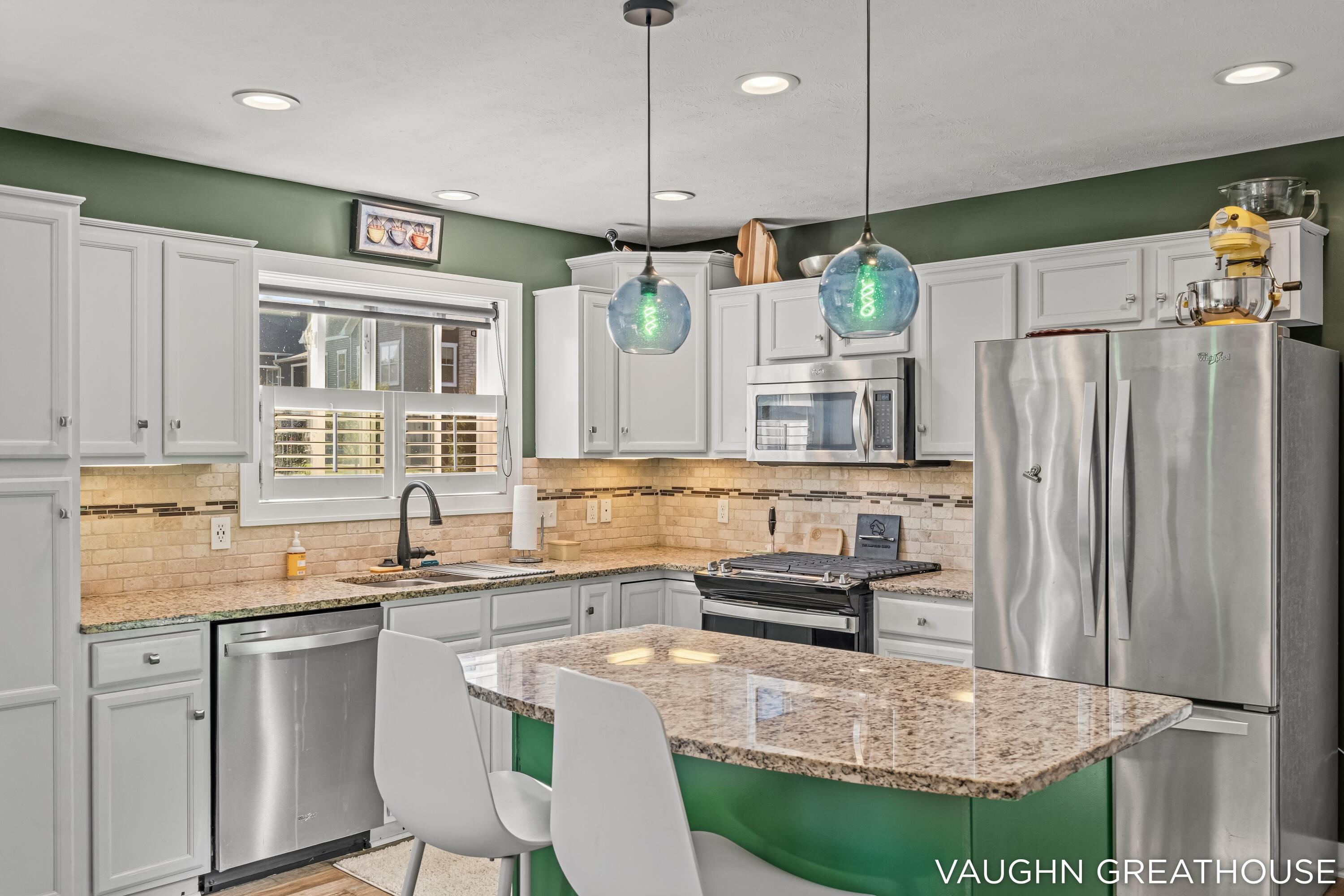 3383 Charlevoix Drive SE Grand Rapids MI 49546