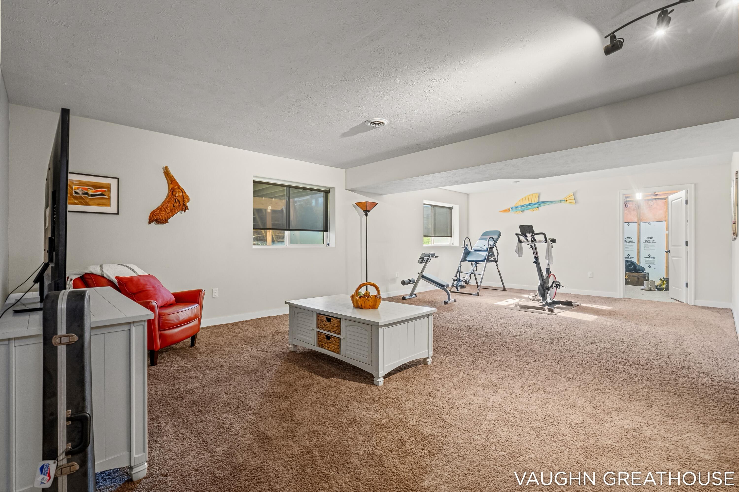 3383 Charlevoix Drive SE Grand Rapids MI 49546