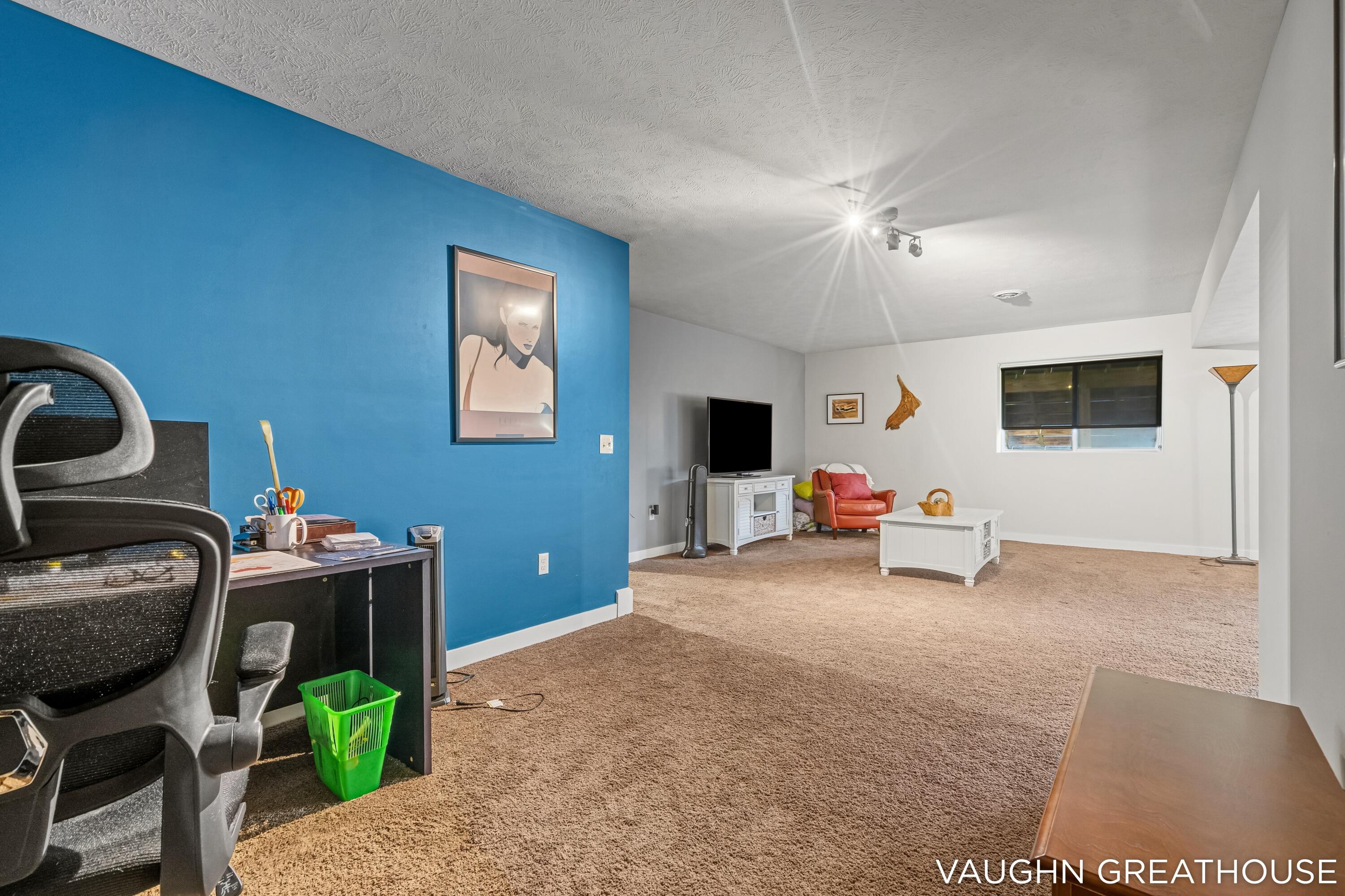 3383 Charlevoix Drive SE Grand Rapids MI 49546