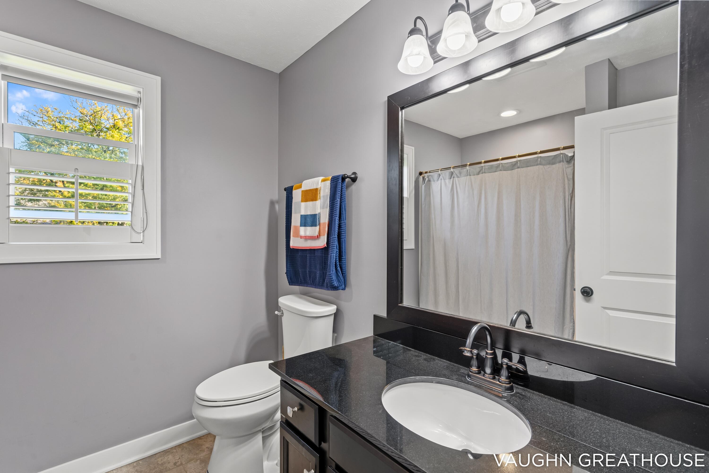3383 Charlevoix Drive SE Grand Rapids MI 49546