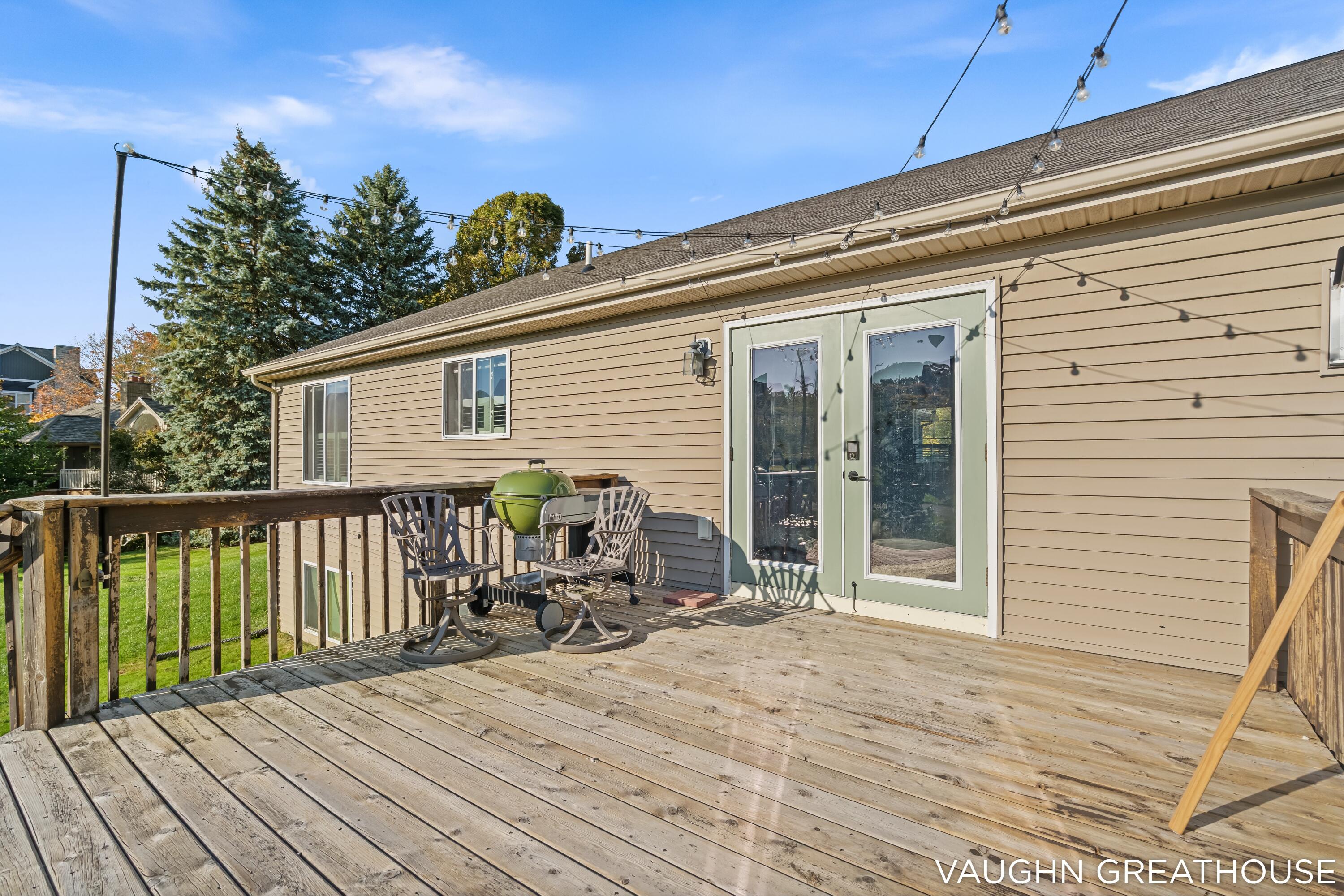 3383 Charlevoix Drive SE Grand Rapids MI 49546