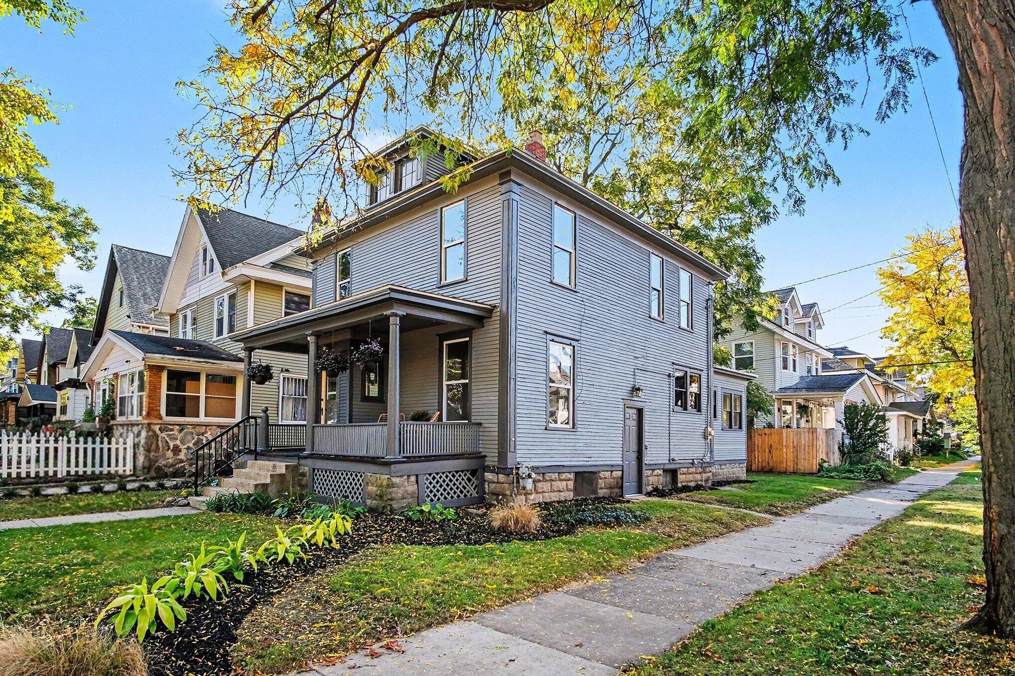 1400 Bemis Street SE Grand Rapids MI 49506