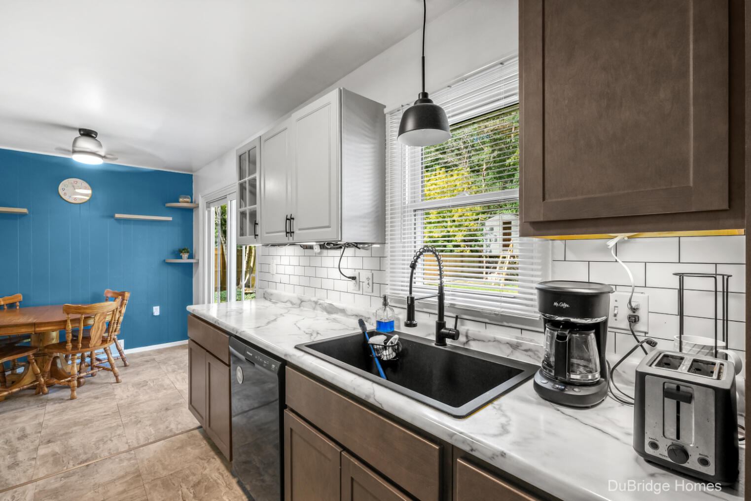 977 Coventry Drive NW Grand Rapids MI 49544