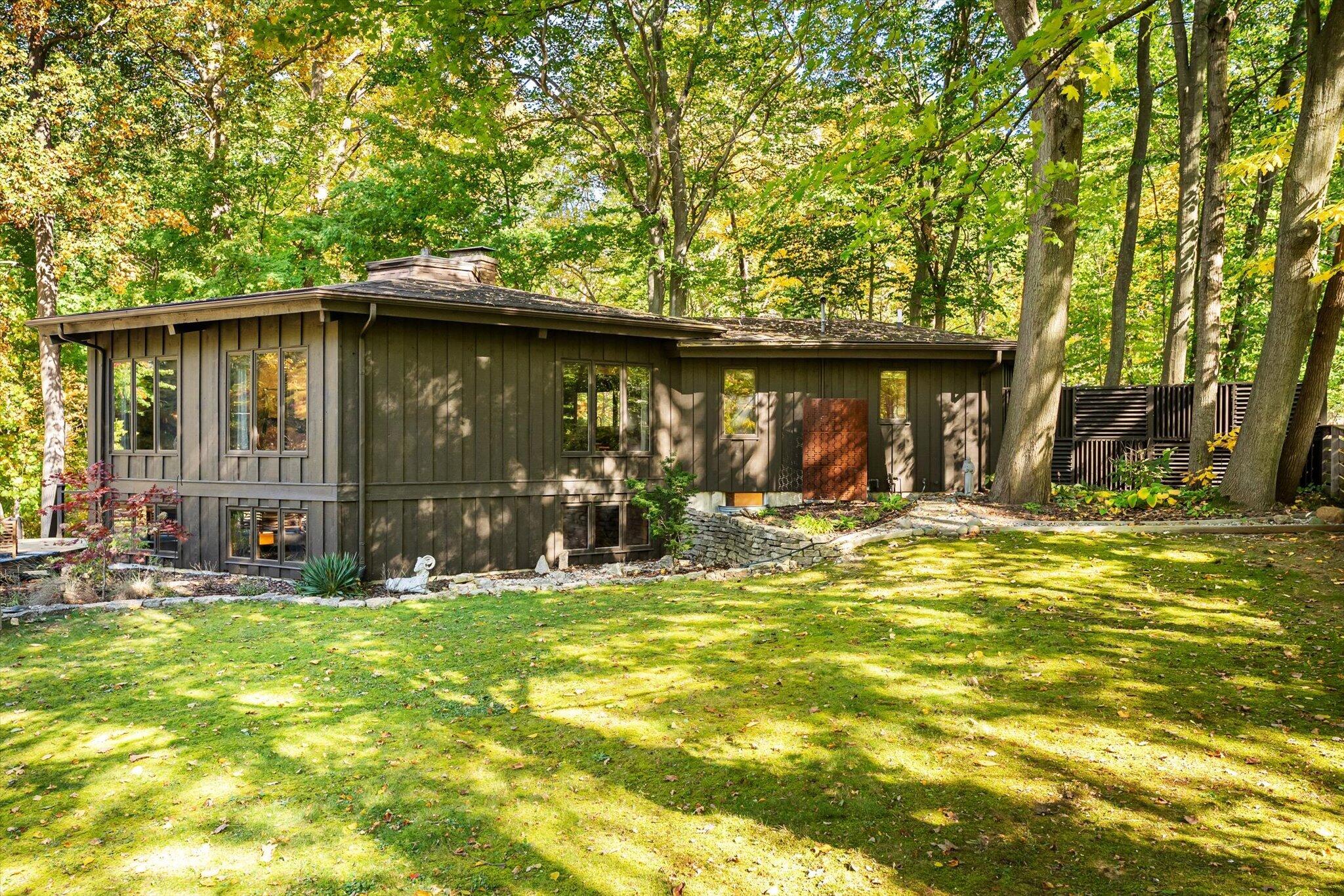 4681 Cottonwood Drive Holland MI 49423