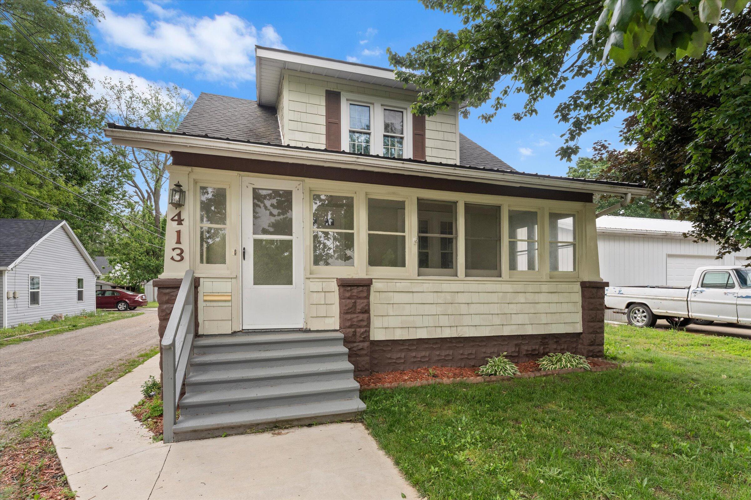 413 S 15th Street Niles MI 49120