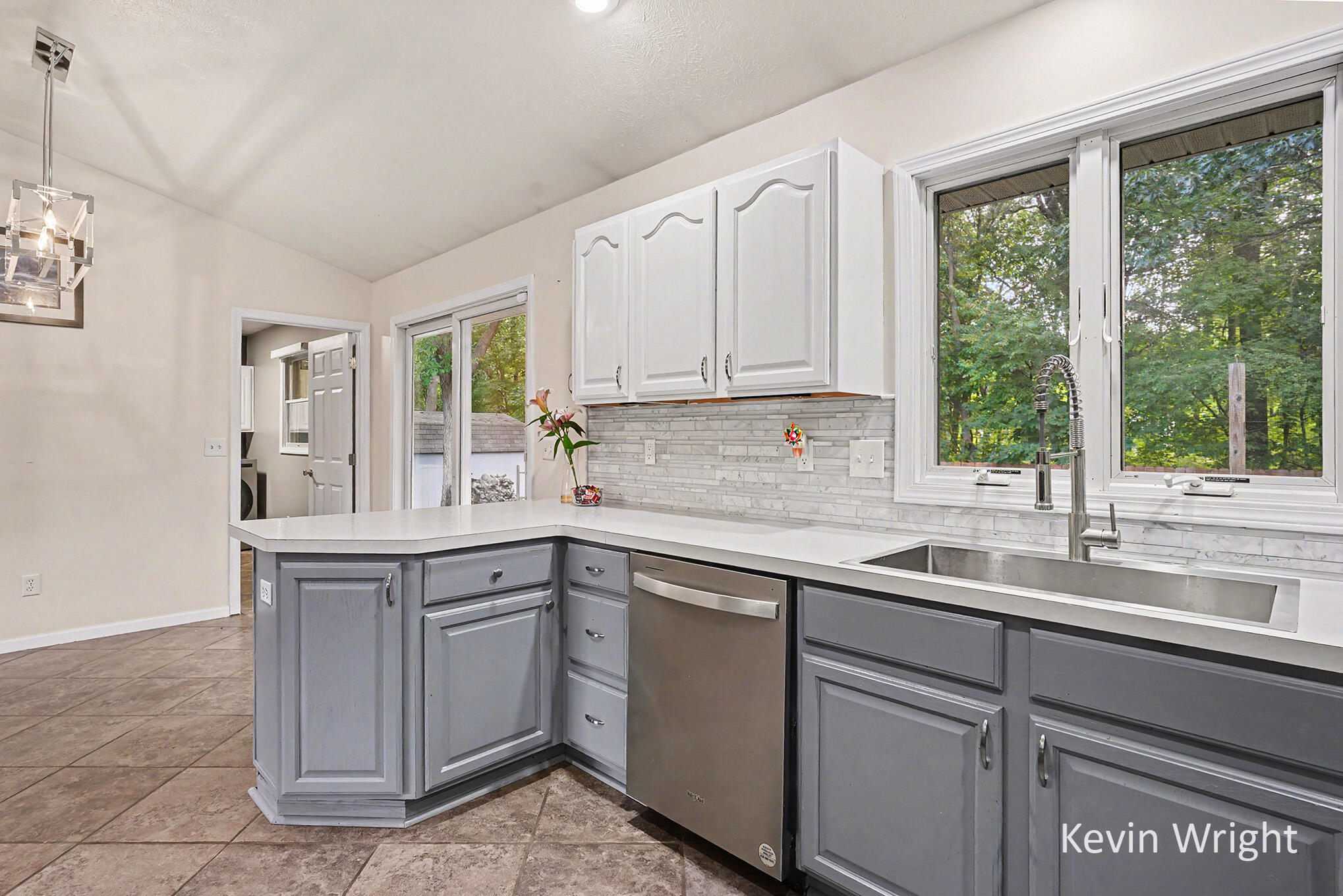 1802 Duchess Court Muskegon MI 49445