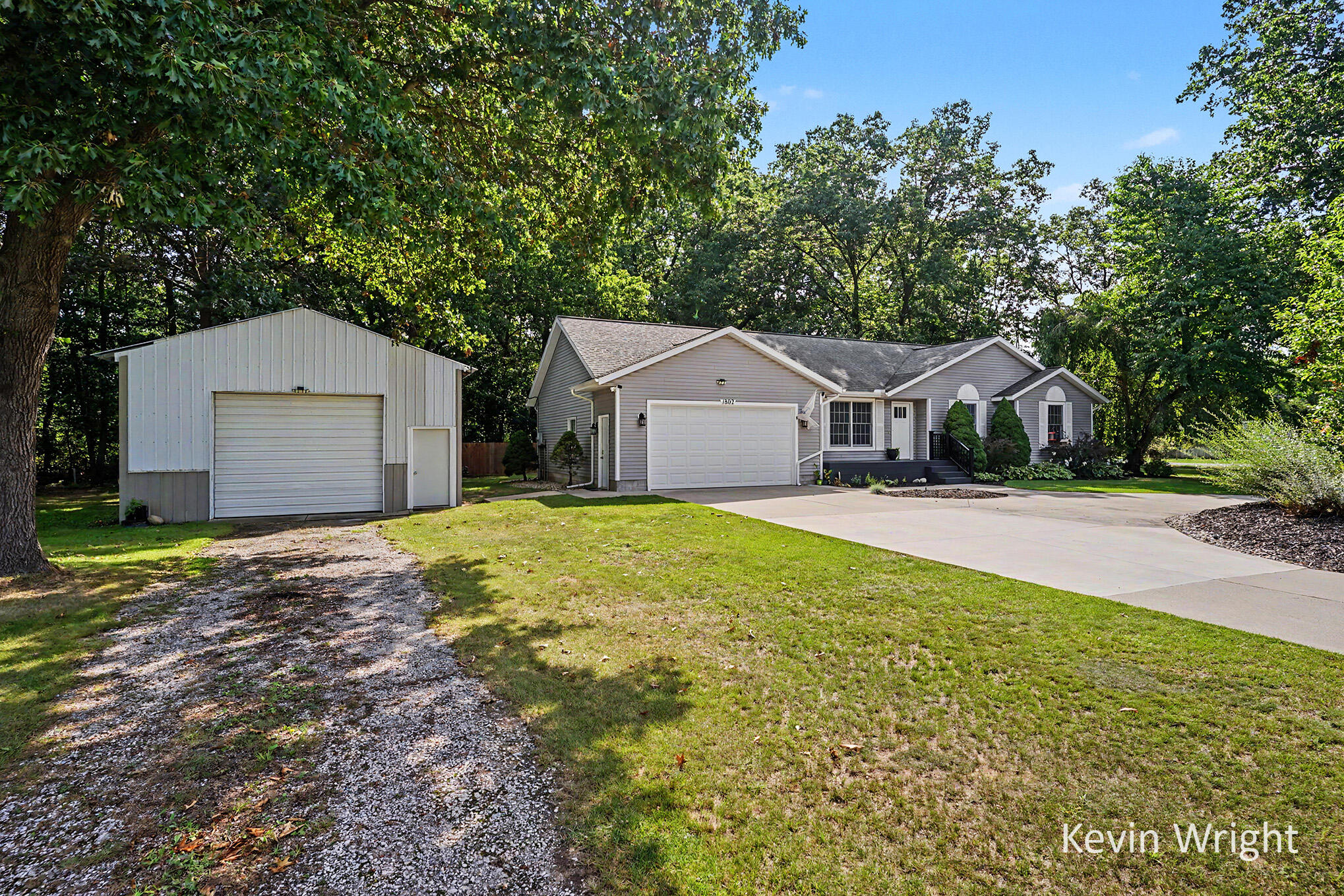 1802 Duchess Court Muskegon MI 49445