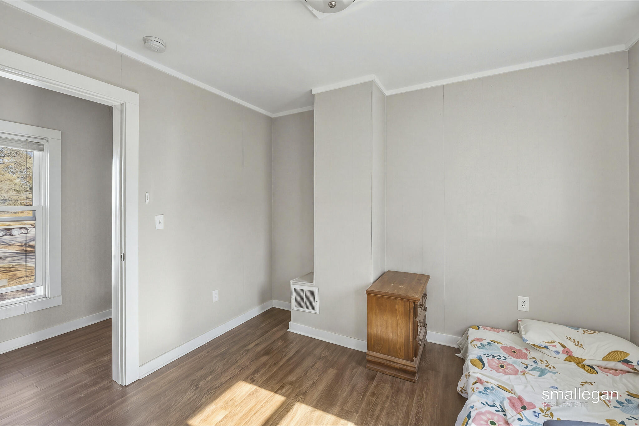15 Gunnison Avenue SW Grand Rapids MI 49504