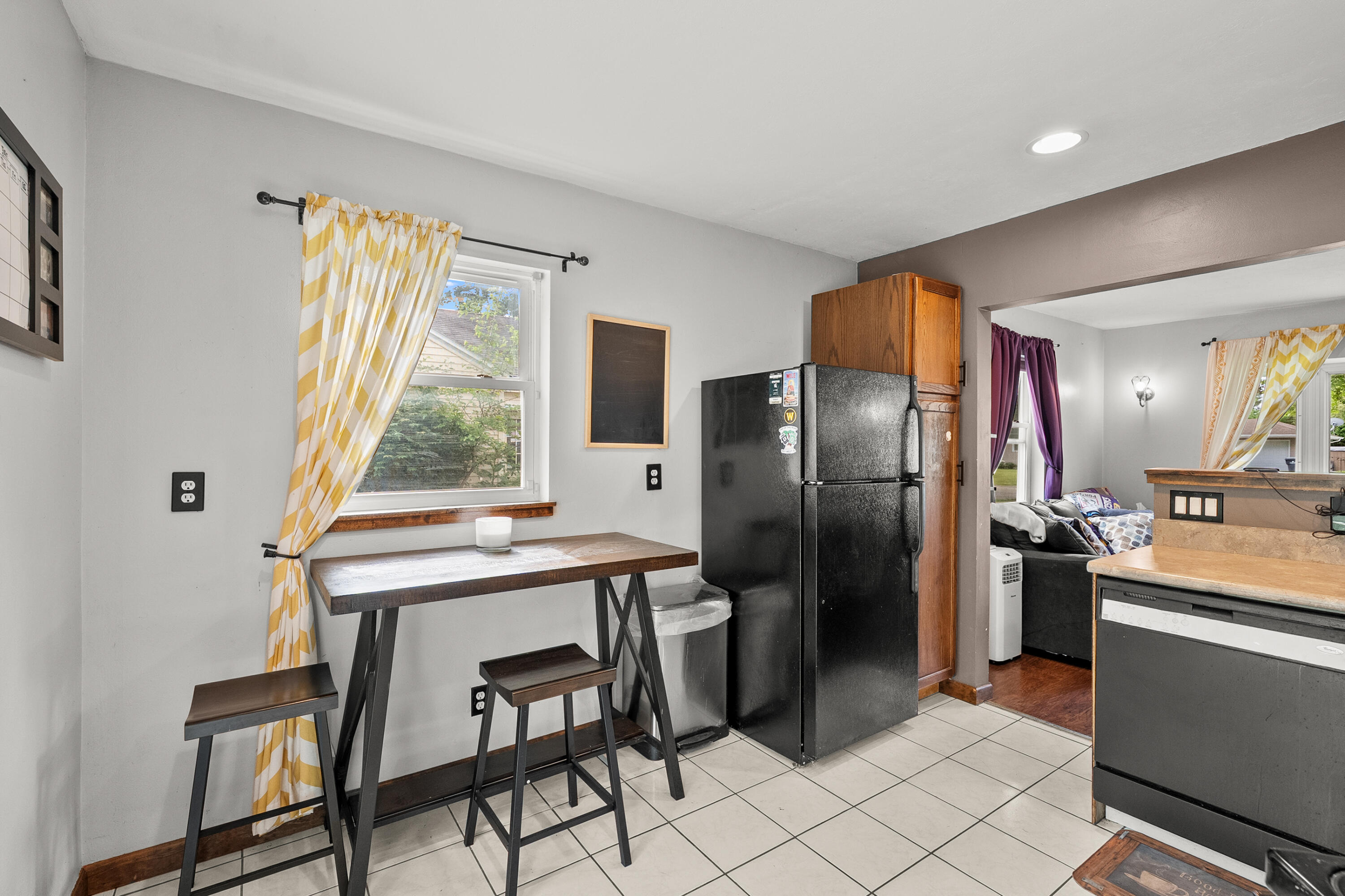 606 Pleasant Avenue Kalamazoo MI 49008