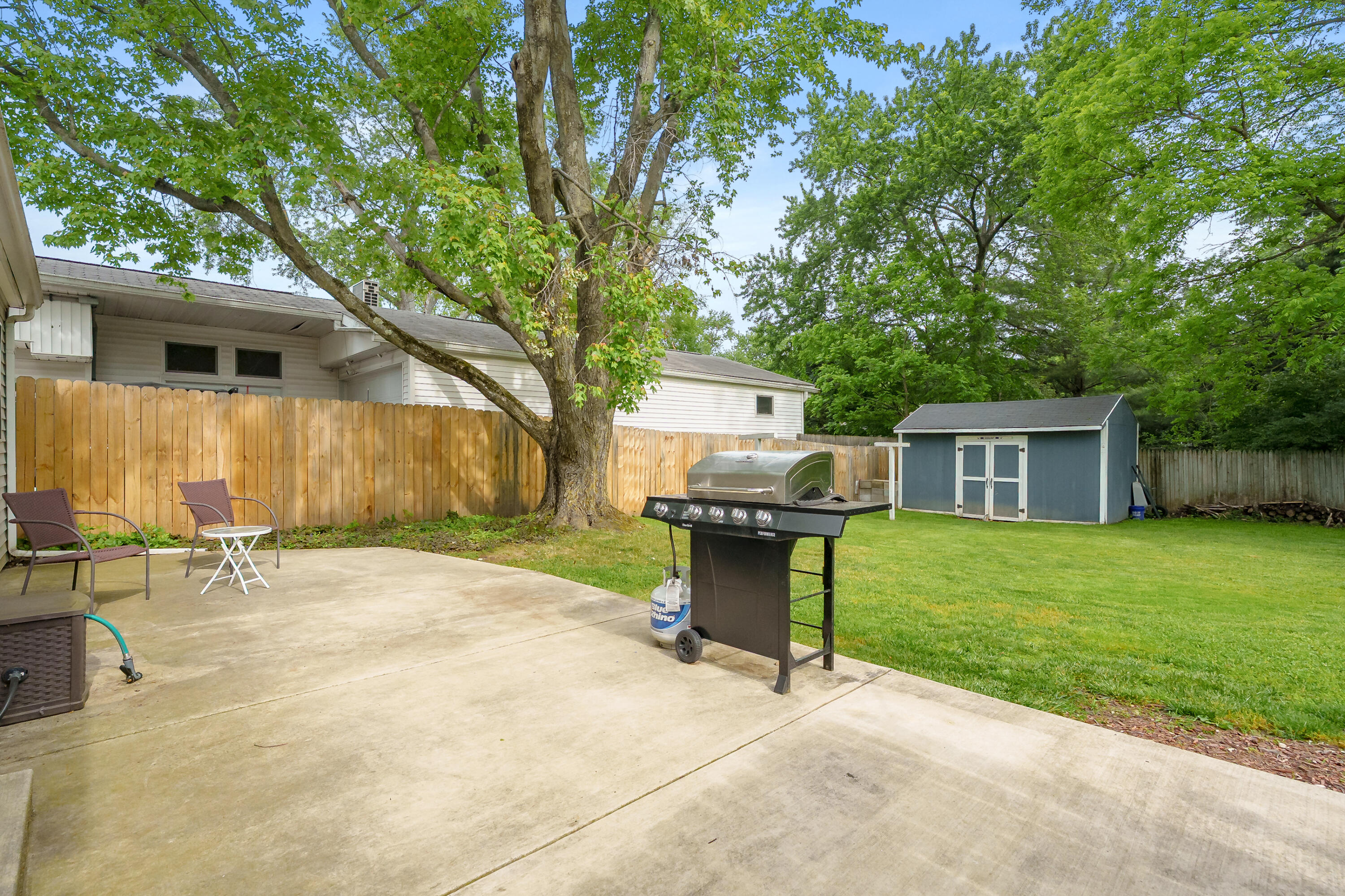 606 Pleasant Avenue Kalamazoo MI 49008