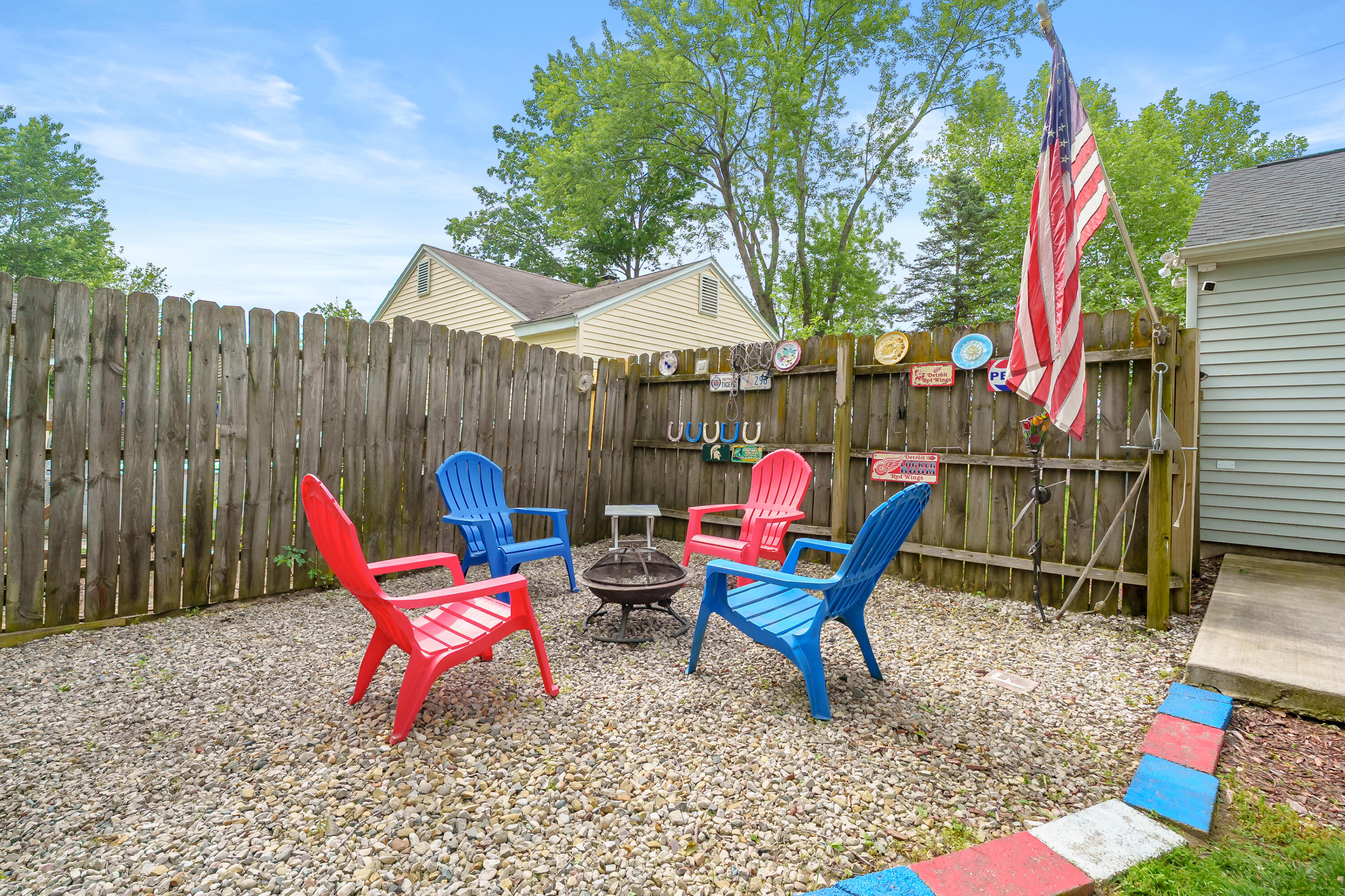 606 Pleasant Avenue Kalamazoo MI 49008