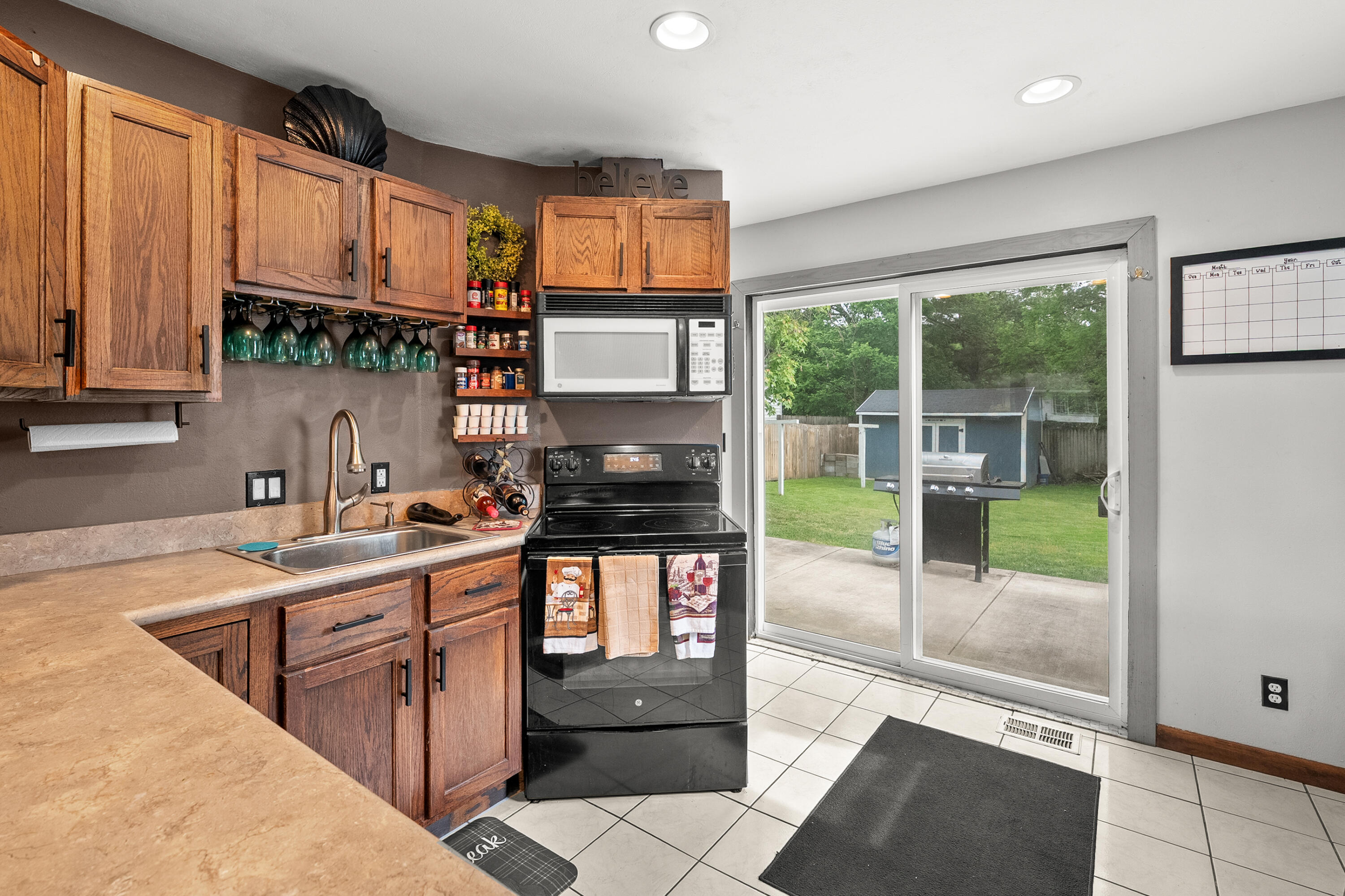 606 Pleasant Avenue Kalamazoo MI 49008