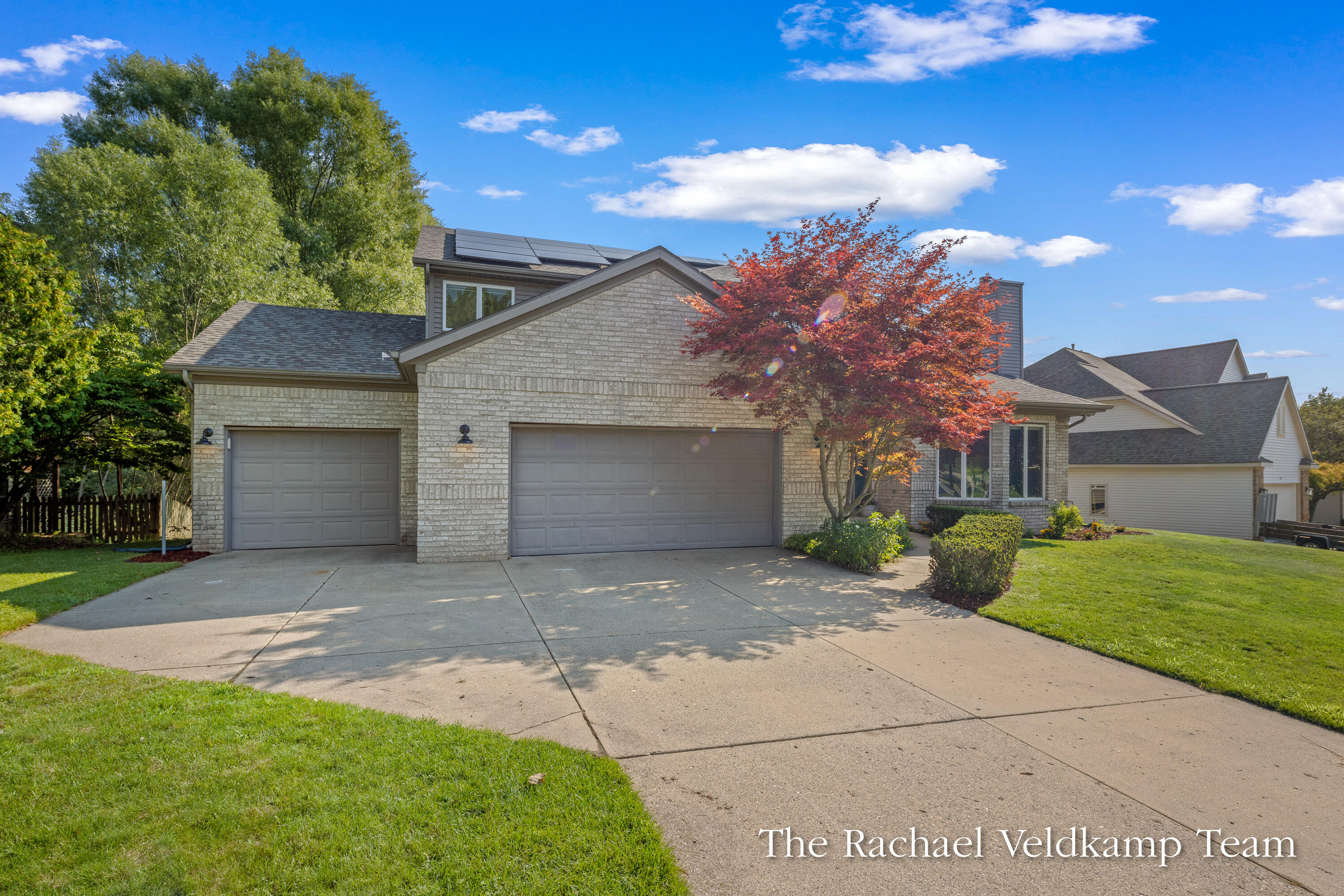 2503 Westwinde Street NW Grand Rapids MI 49504