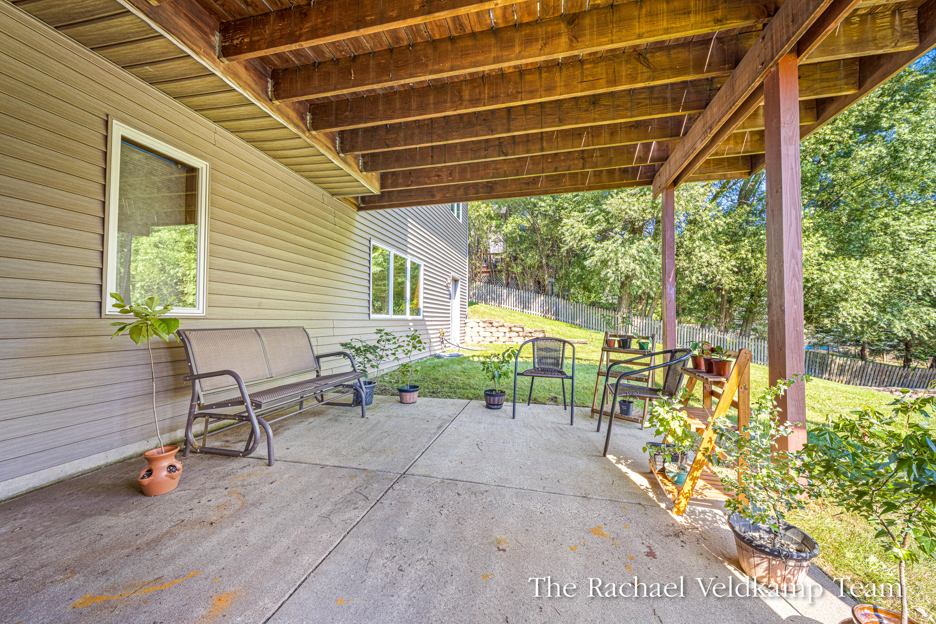 2503 Westwinde Street NW Grand Rapids MI 49504